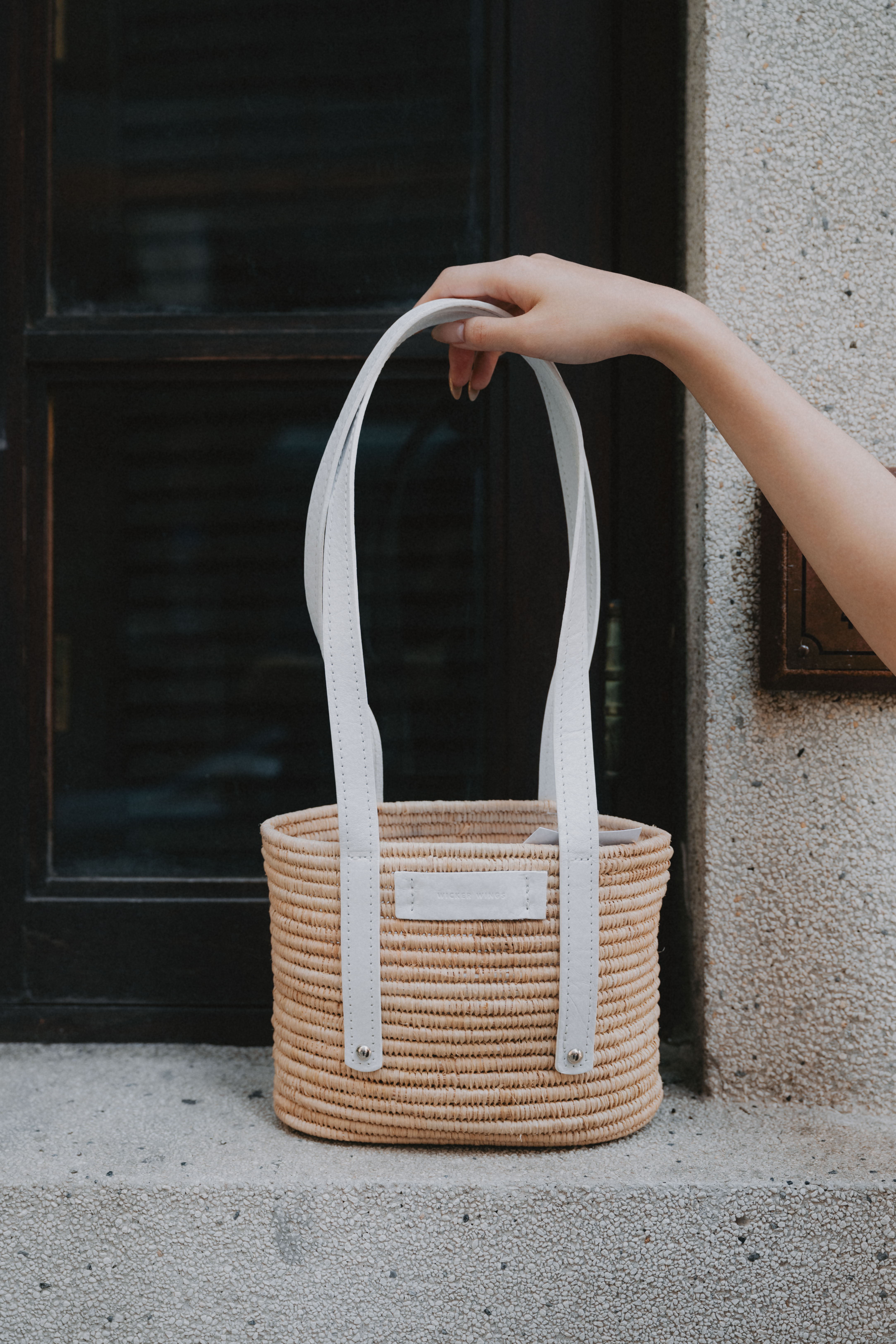 SMALL NOOR -  WHITE & NATURAL