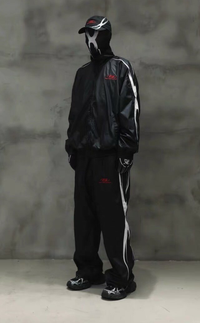 RTVG  刺繡LOGO 運動機能外套