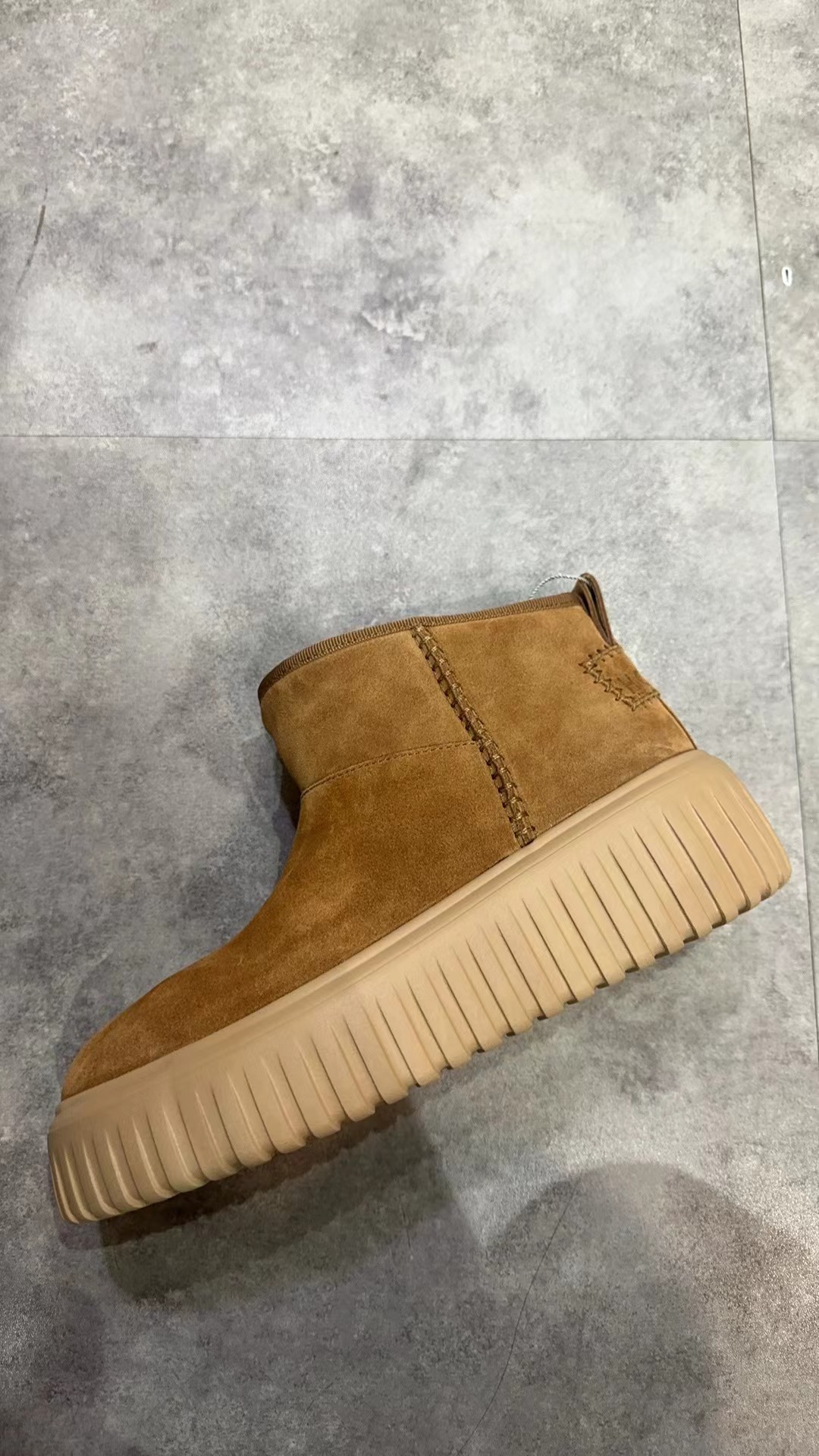 Hogan 駝色地靴 -T