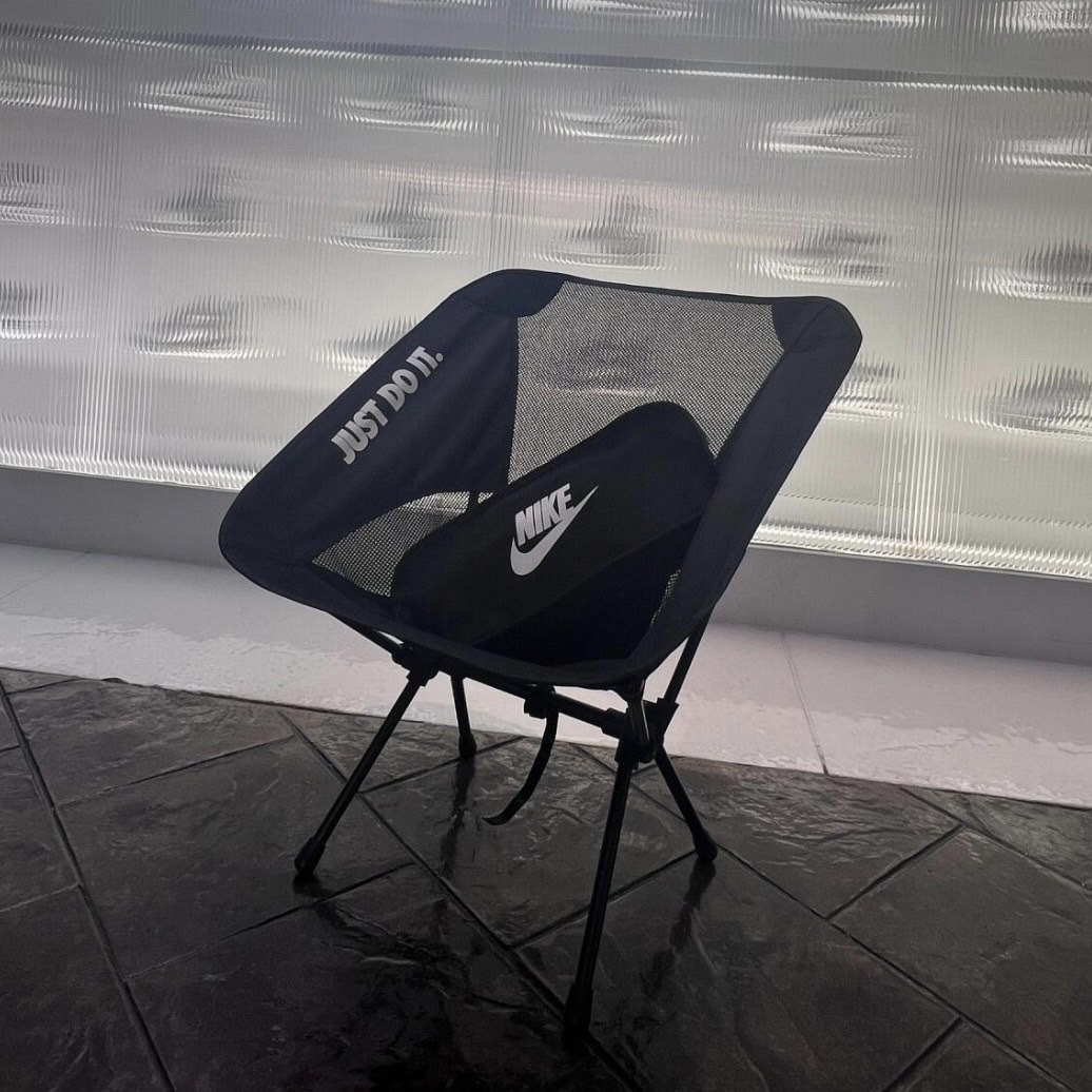 <露營神器>NIKE JUST DO IT 露營椅 可收納 導演椅 戶外用椅 折疊椅 黑色 橘色