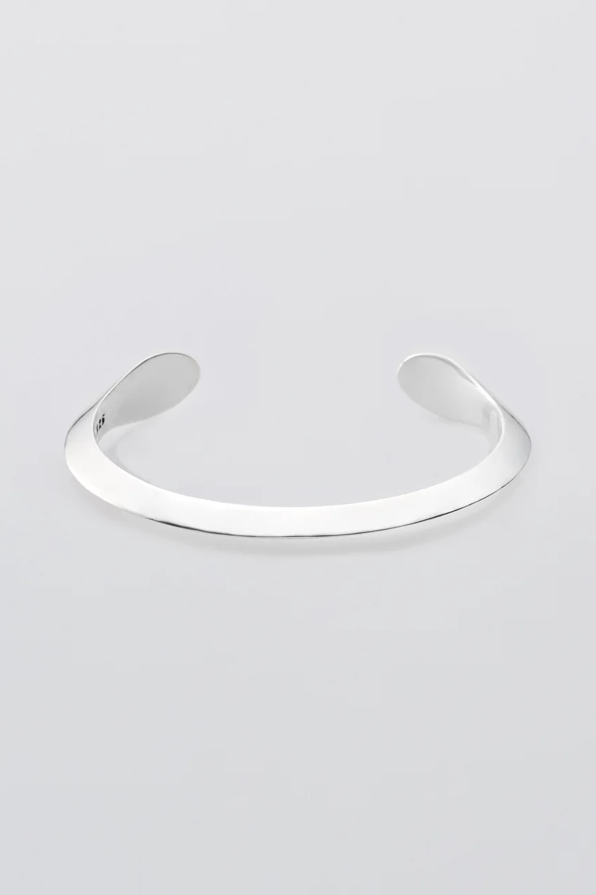 XOLO JEWELRY TRIANGLE BANGLE - WIDE