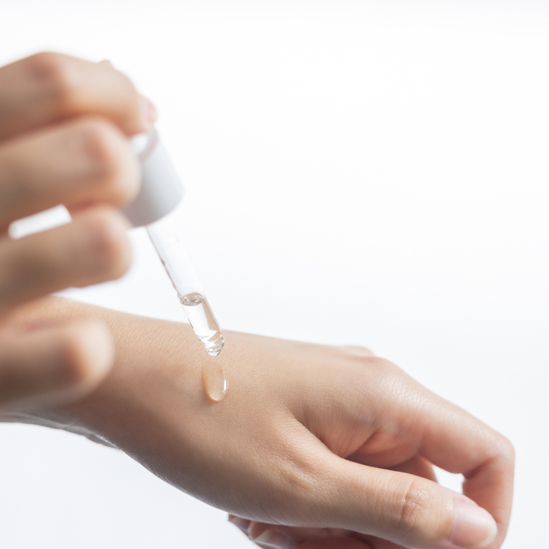 【買12送12 再折↘300】晨曦玫瑰煥顏精油露5ml x12｜贈妍萃茉莉緊緻精油露 5ml x12 (共120ml)