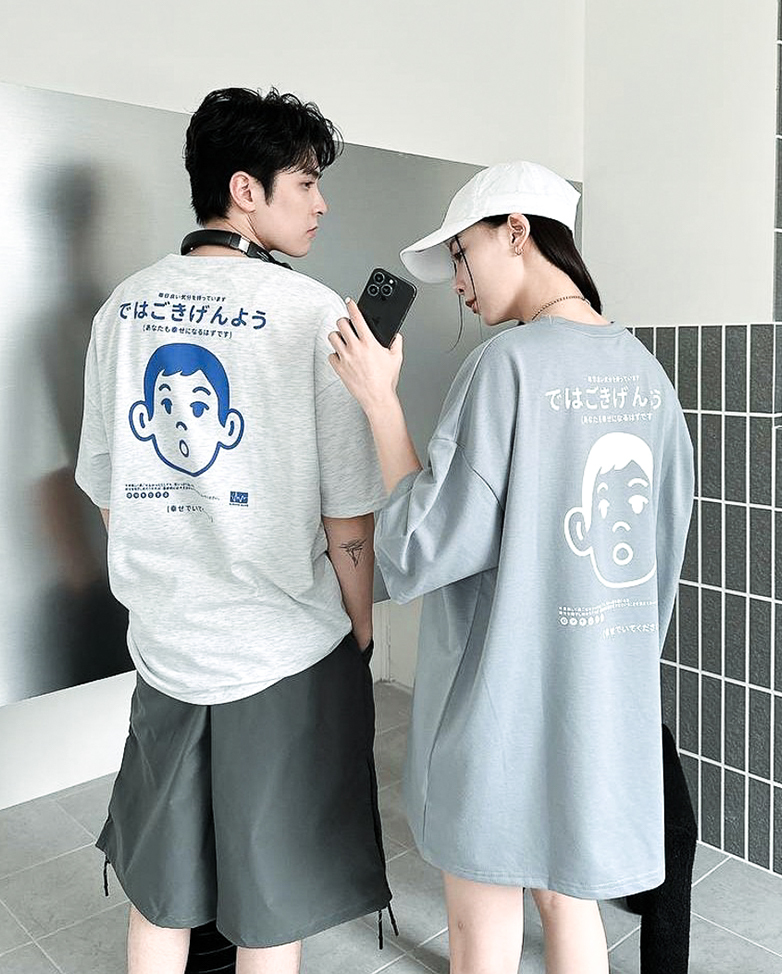 日文男孩頭像短Tee