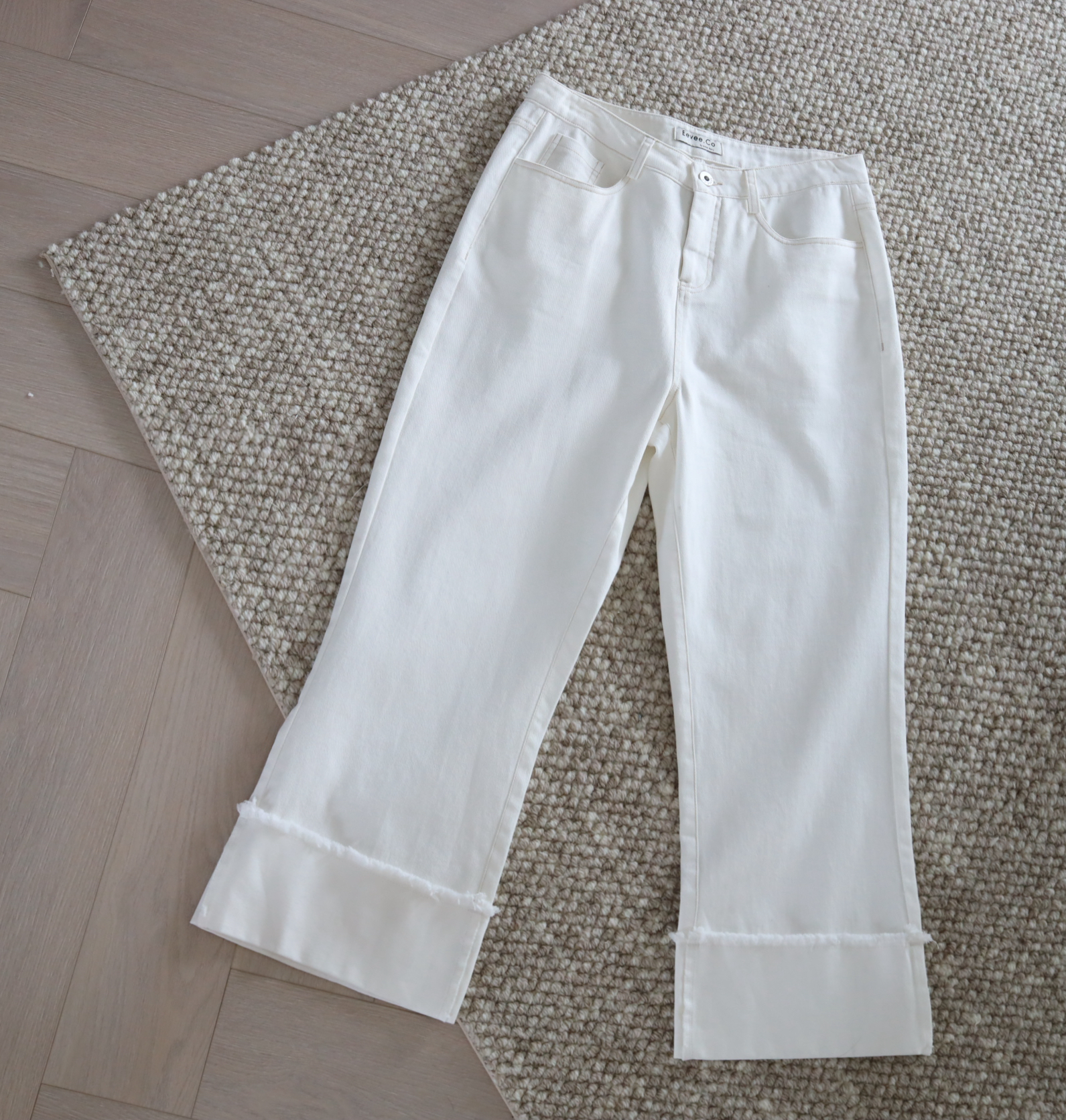 現貨 7073 白色洗水摺腳牛仔褲