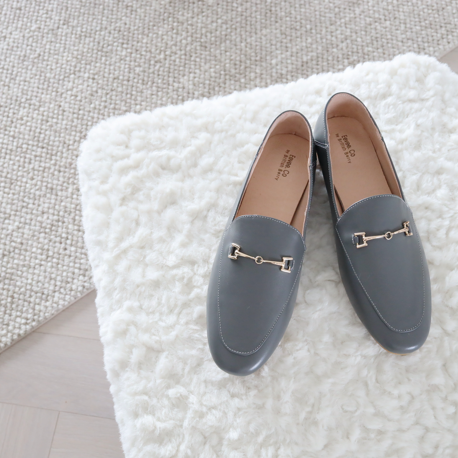 [現貨] [限定色] SS2131  Leather Loafers in Dark Grey
