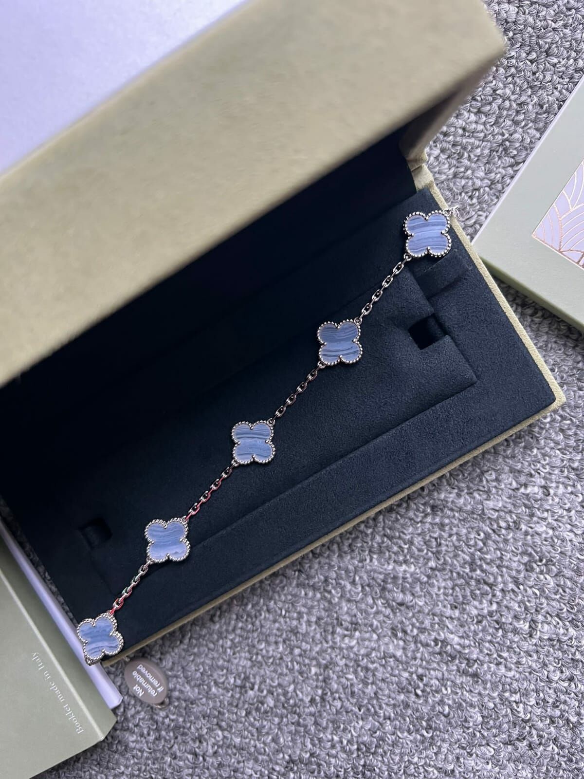 Vintage Alhambra bracelet, 5 motifs