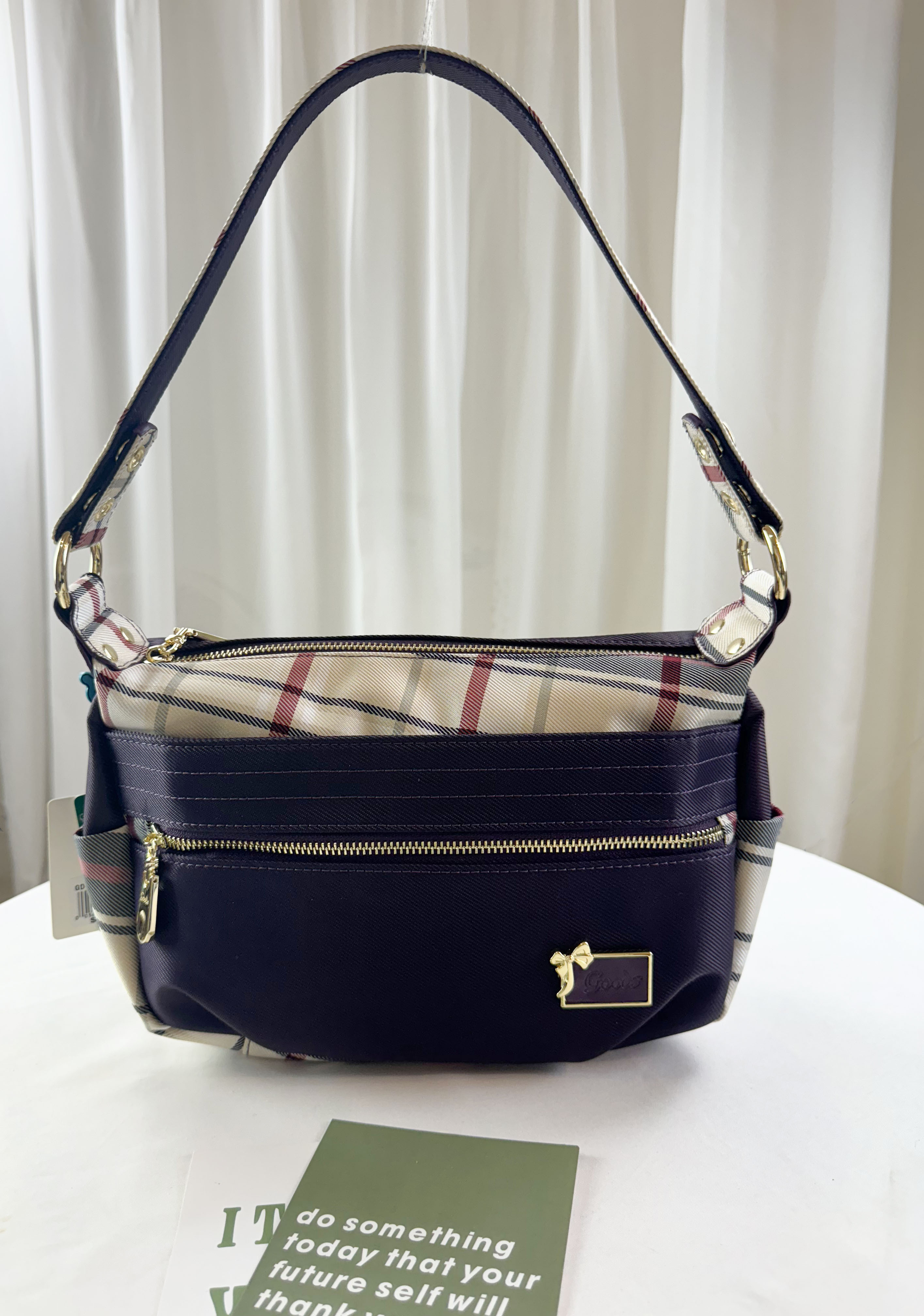 GOODS 紫格紋拼色防潑水側背包  #29590