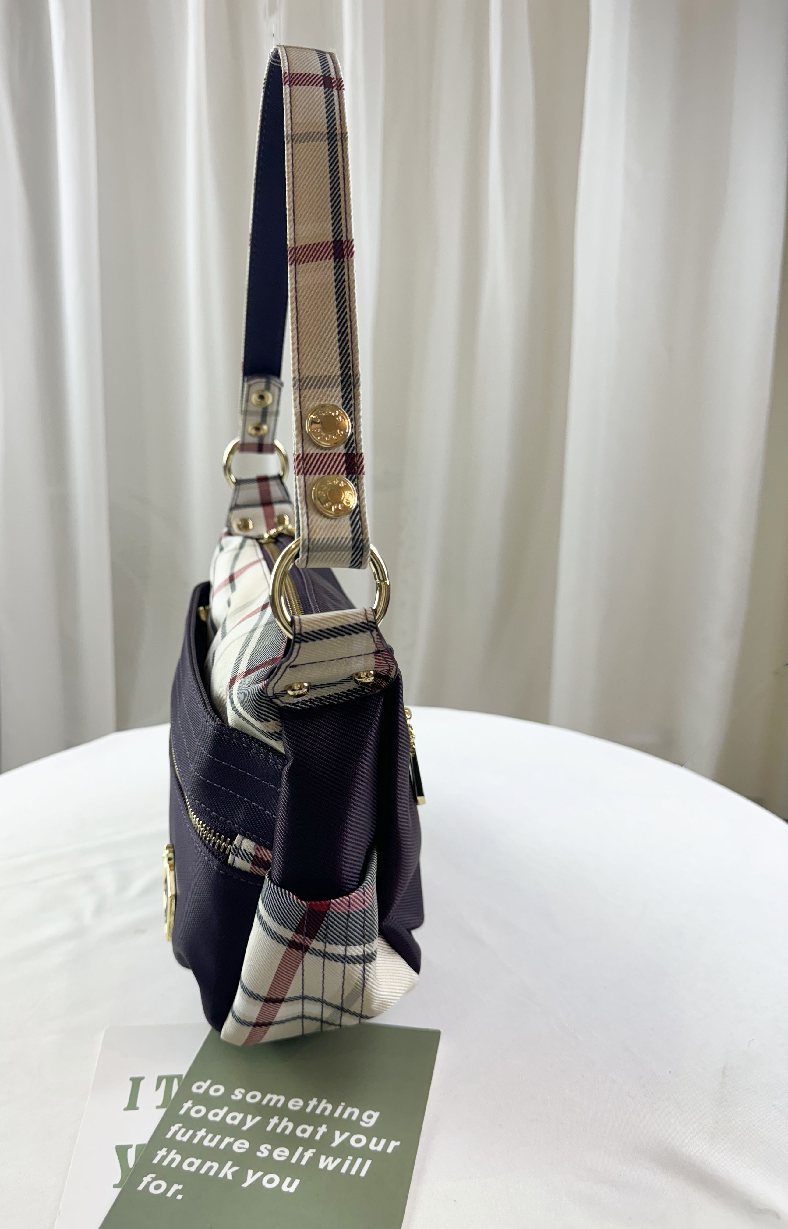 GOODS 紫格紋拼色防潑水側背包  #29590