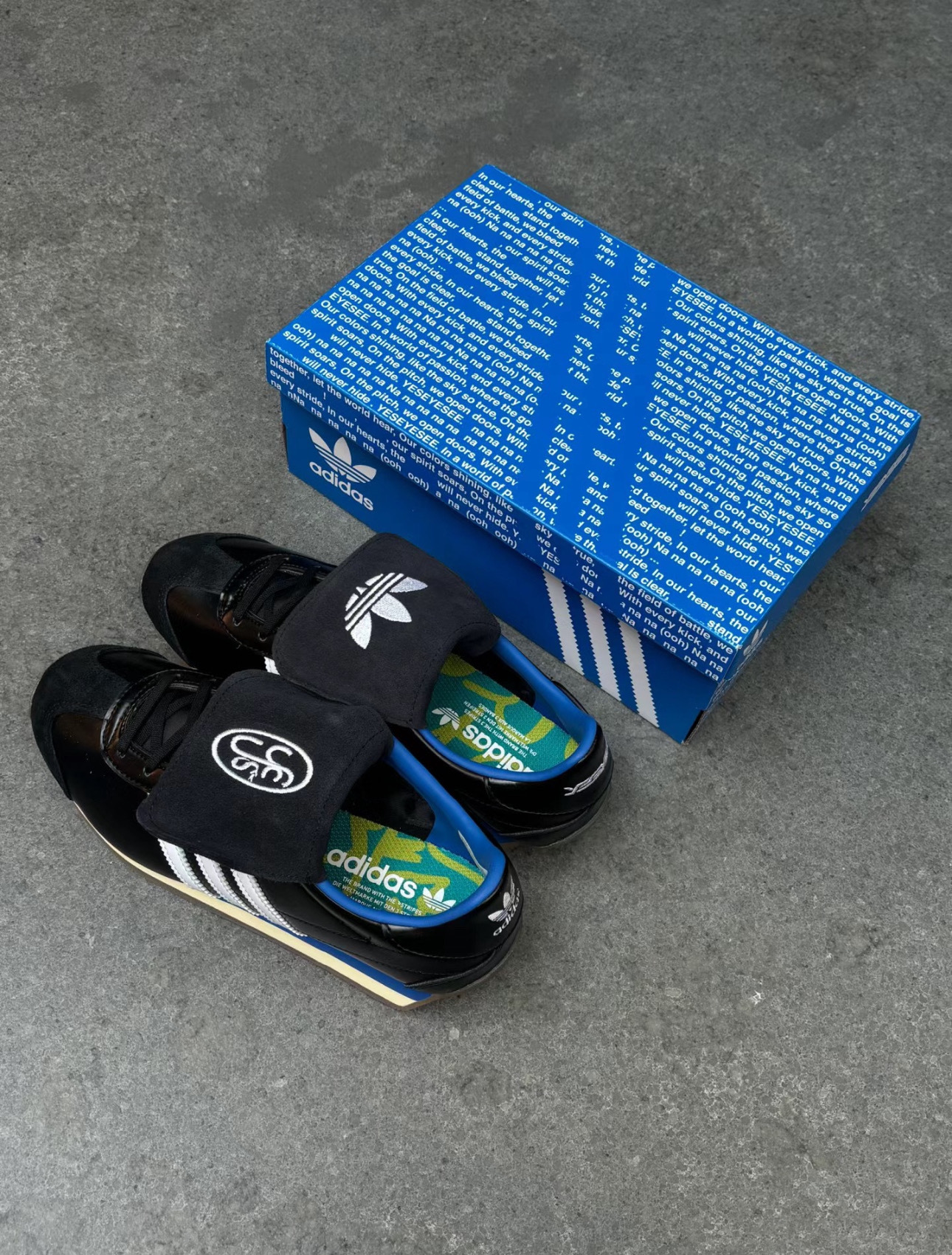 YESEYESEE  x Adidas Originals COUNTRY OG (黑色)