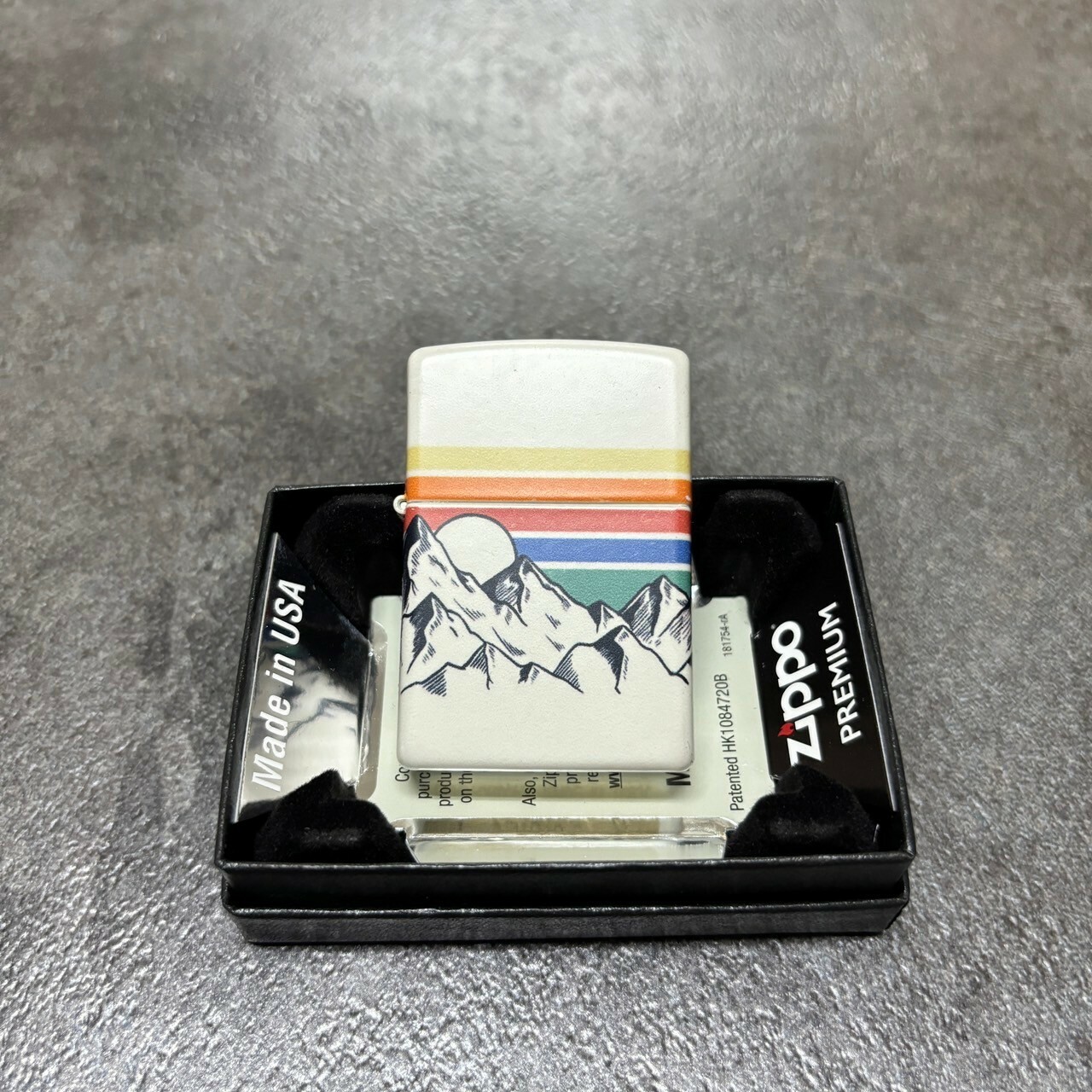 【zippo】德國原裝正品、壯闊群山、煤油打伙機、彩印平面款（內膽可選搭ZIPPO/ZORRO/充氣/煤油）