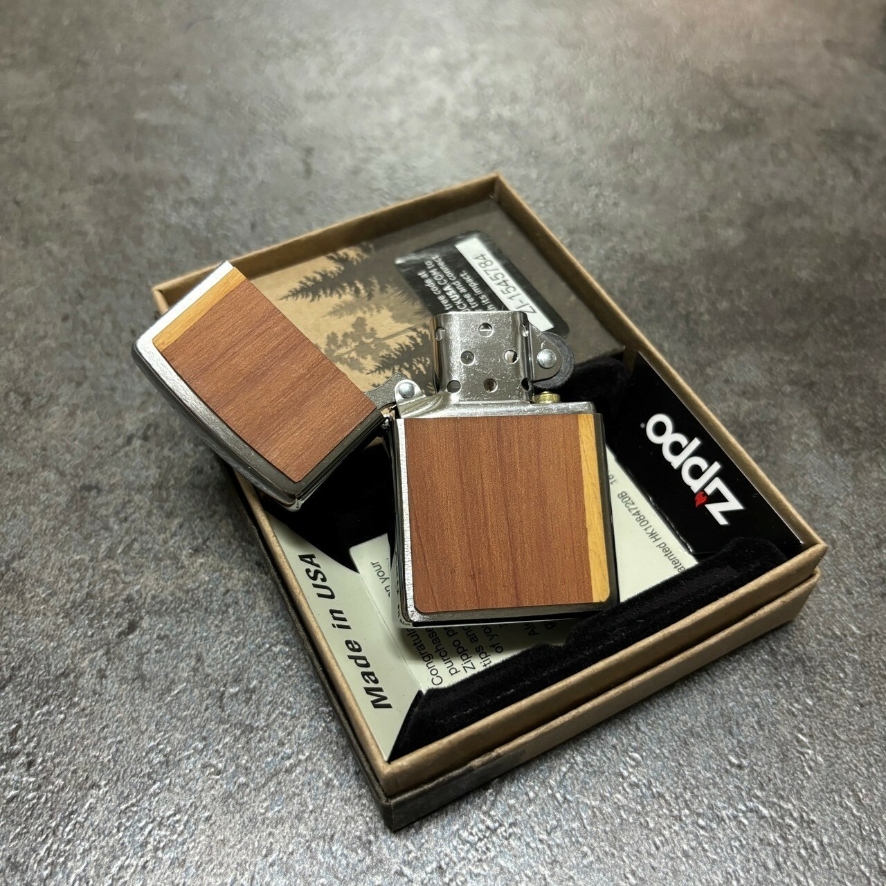 【zippo】德國原裝正品、煤油打伙機、原木系列 WOODCHUCK聯名 - 拉絲鍍鉻（內膽可選搭ZIPPO/ZORRO/充氣/煤油）