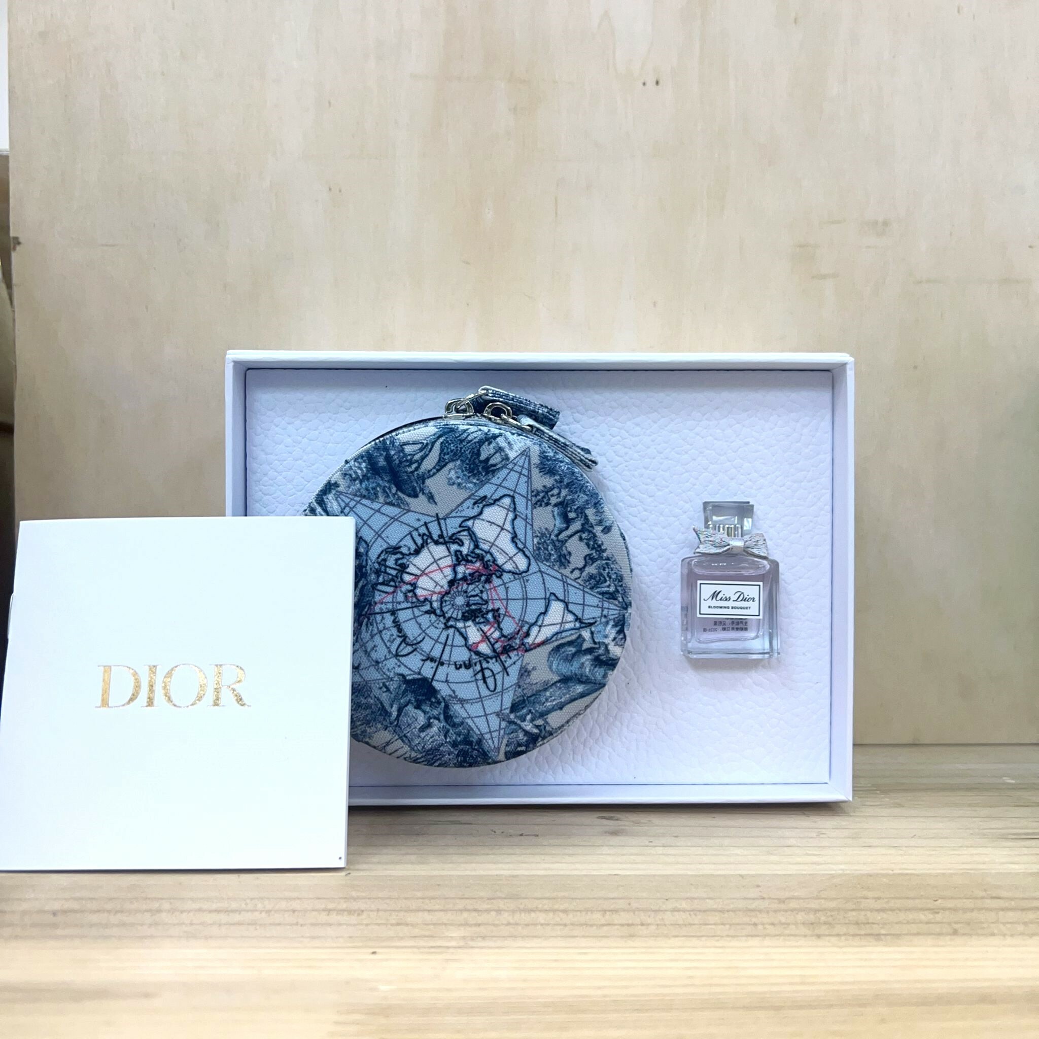 DIOR 環球漫遊首飾盒套 + 甜心香水 5ml