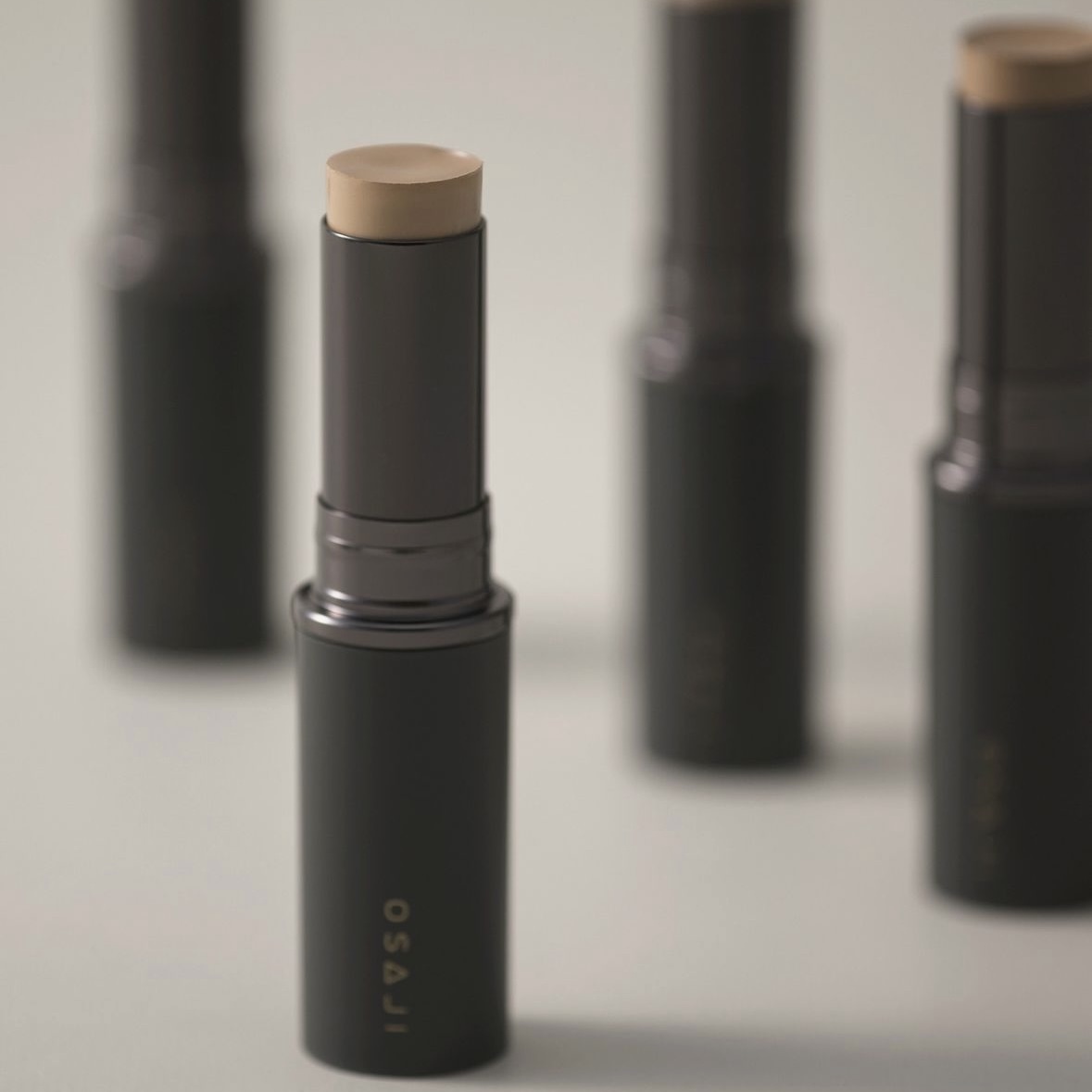 OSAJI Nuance Skin Sketch Foundation 6g