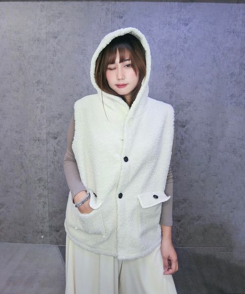 熊熊QQ毛釦釦連帽背心