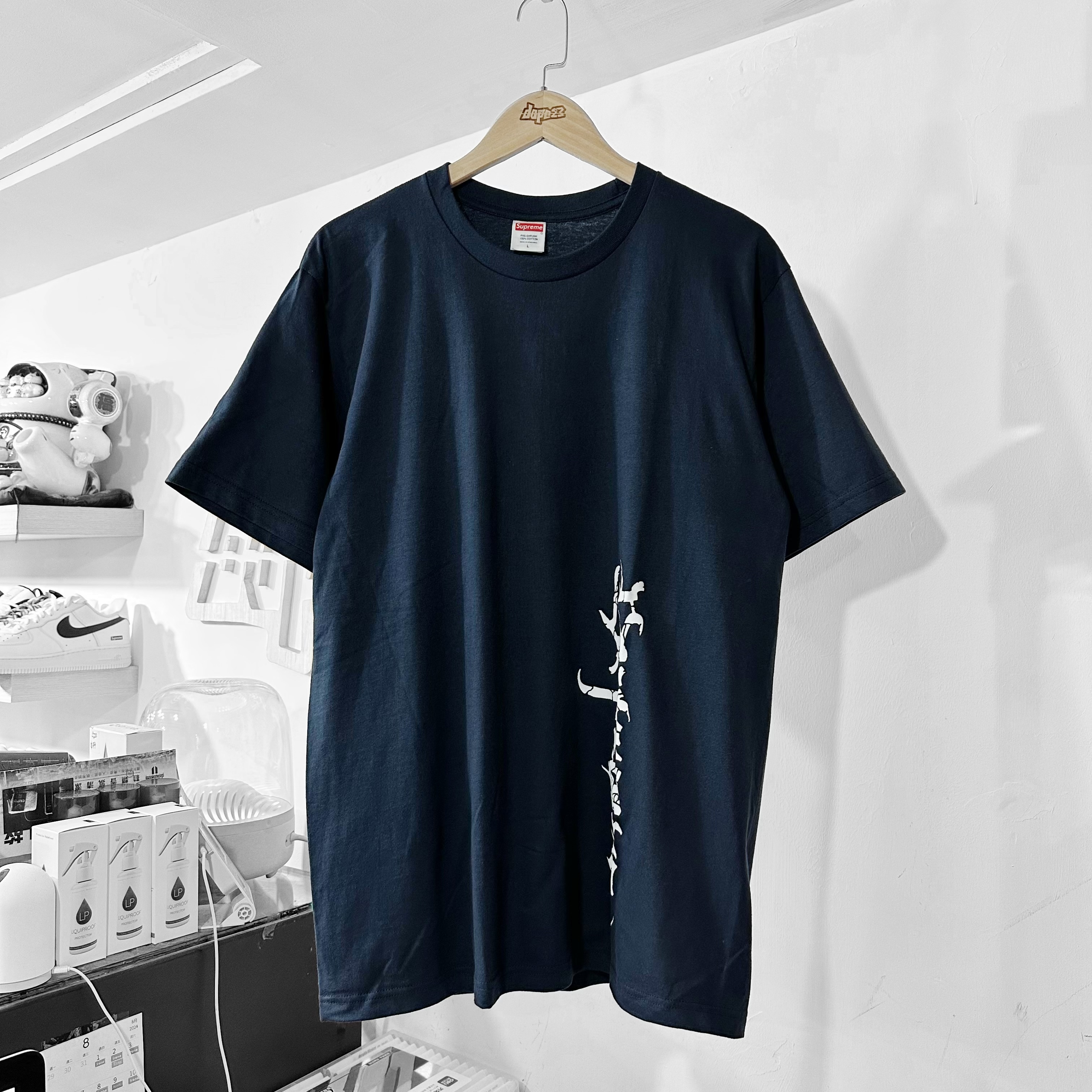 SUPREME FW24 SATAN TEE NAVY