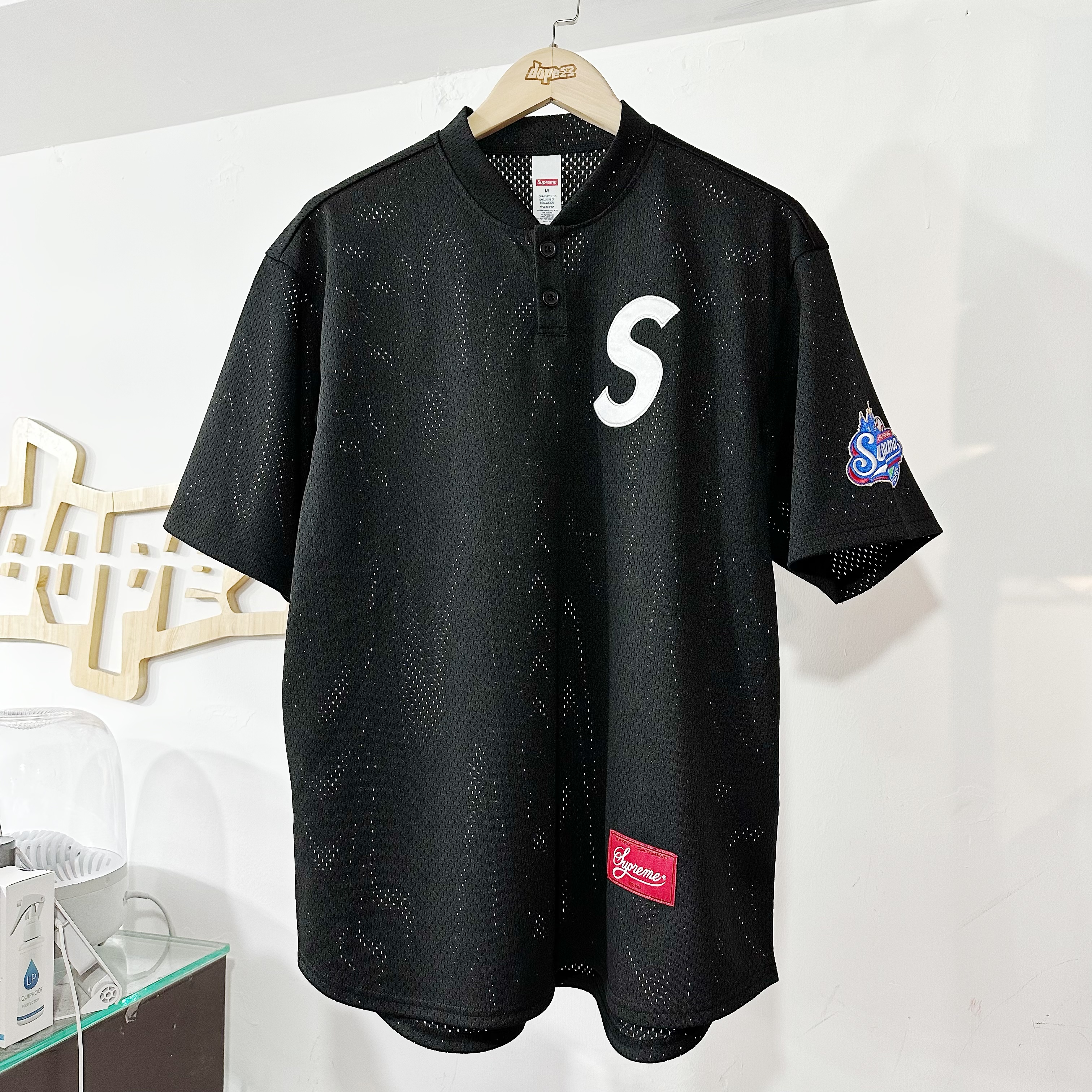 SUPREME FW24 S LOGO BASEBALL HENLEY BLACK