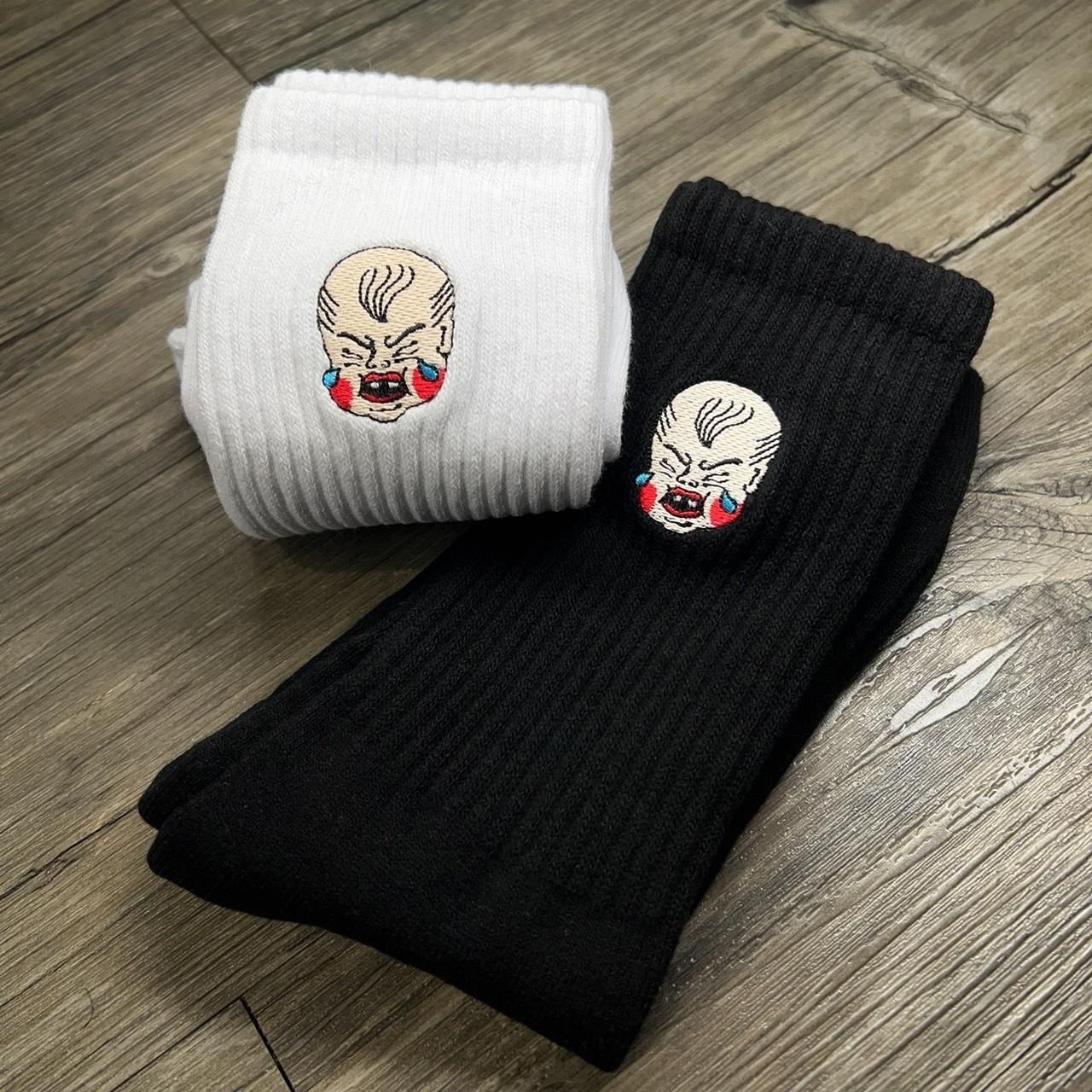 【SCSXU9】Cry Babe哭哭寶貝刺繡毛巾襪