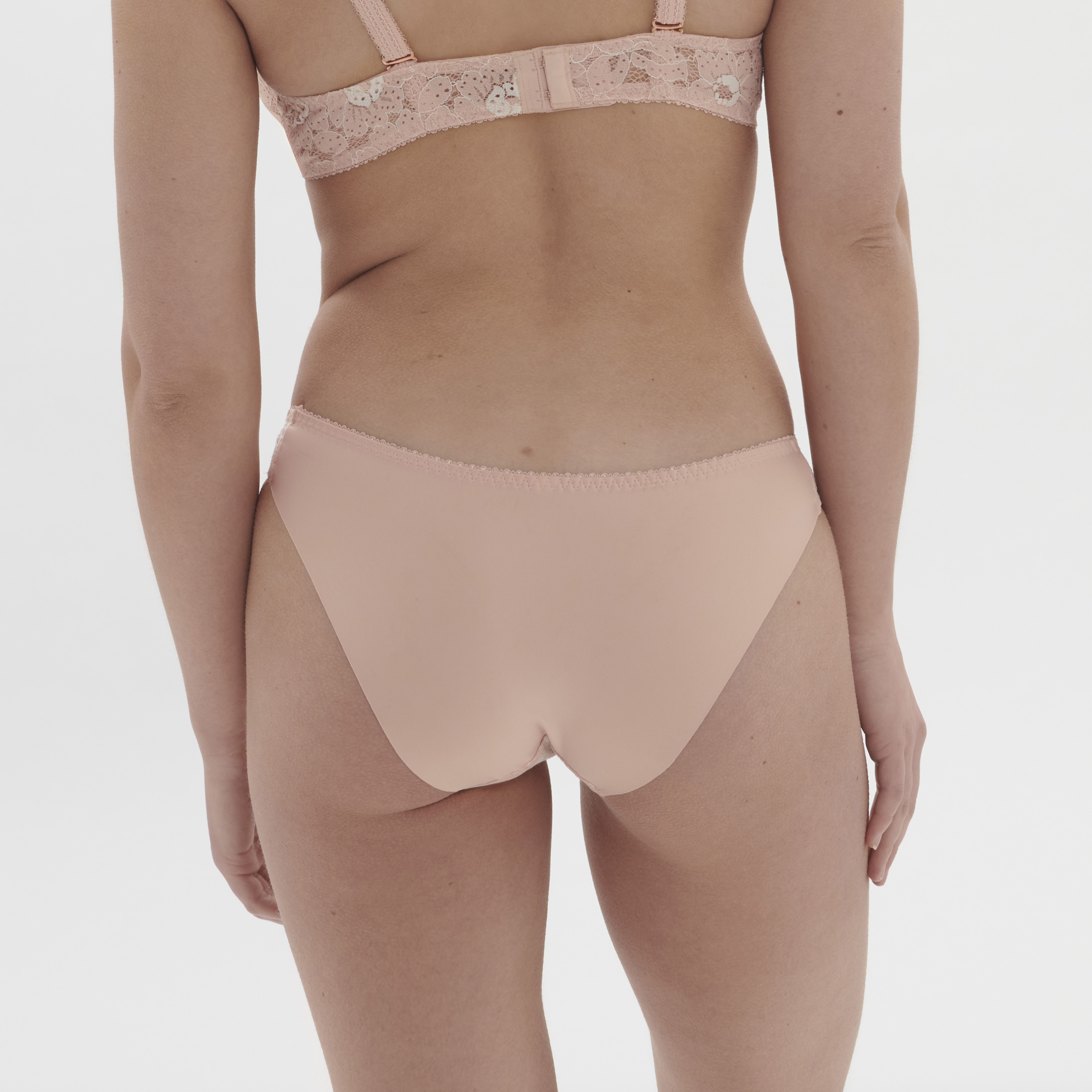 FESTIVE 慶典 三角褲 芭蕾柔粉