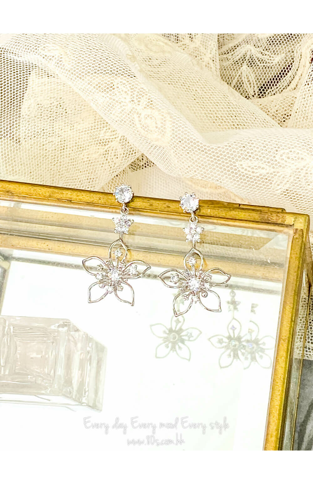 閃石 ‧ 垂擺 花花 耳環【231-1004】【不設退換】