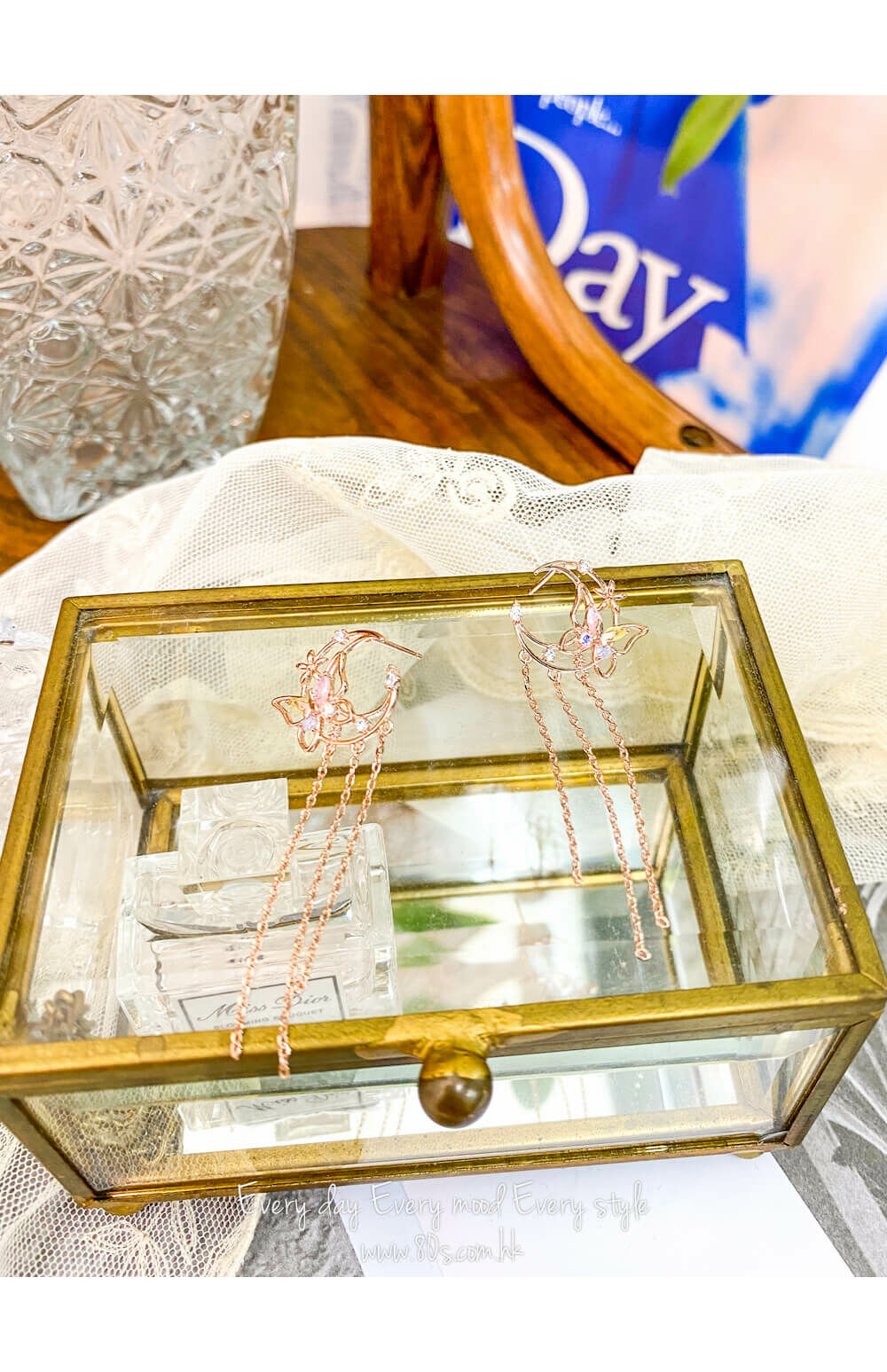 鋯石 閃石 ‧ 月亮 蝴蝶 ‧ 流蘇 玫瑰金色耳環【231-1009】【不設退換】