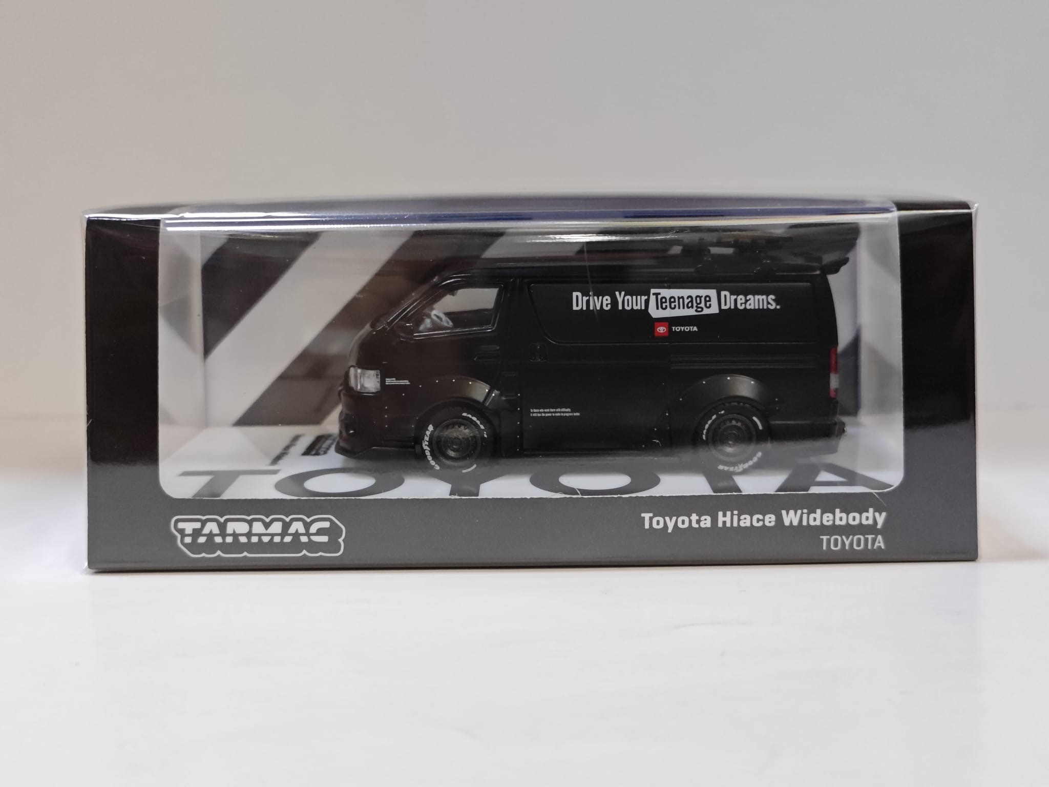 Tarmac Works Toyota Hiace Wide Body Negra Negro | Meses sin interés