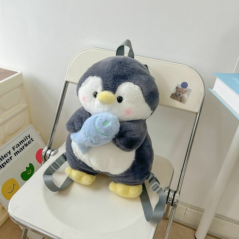 Flush Penguin Backpack （W:20cm, H:28cm, TB:11cm)