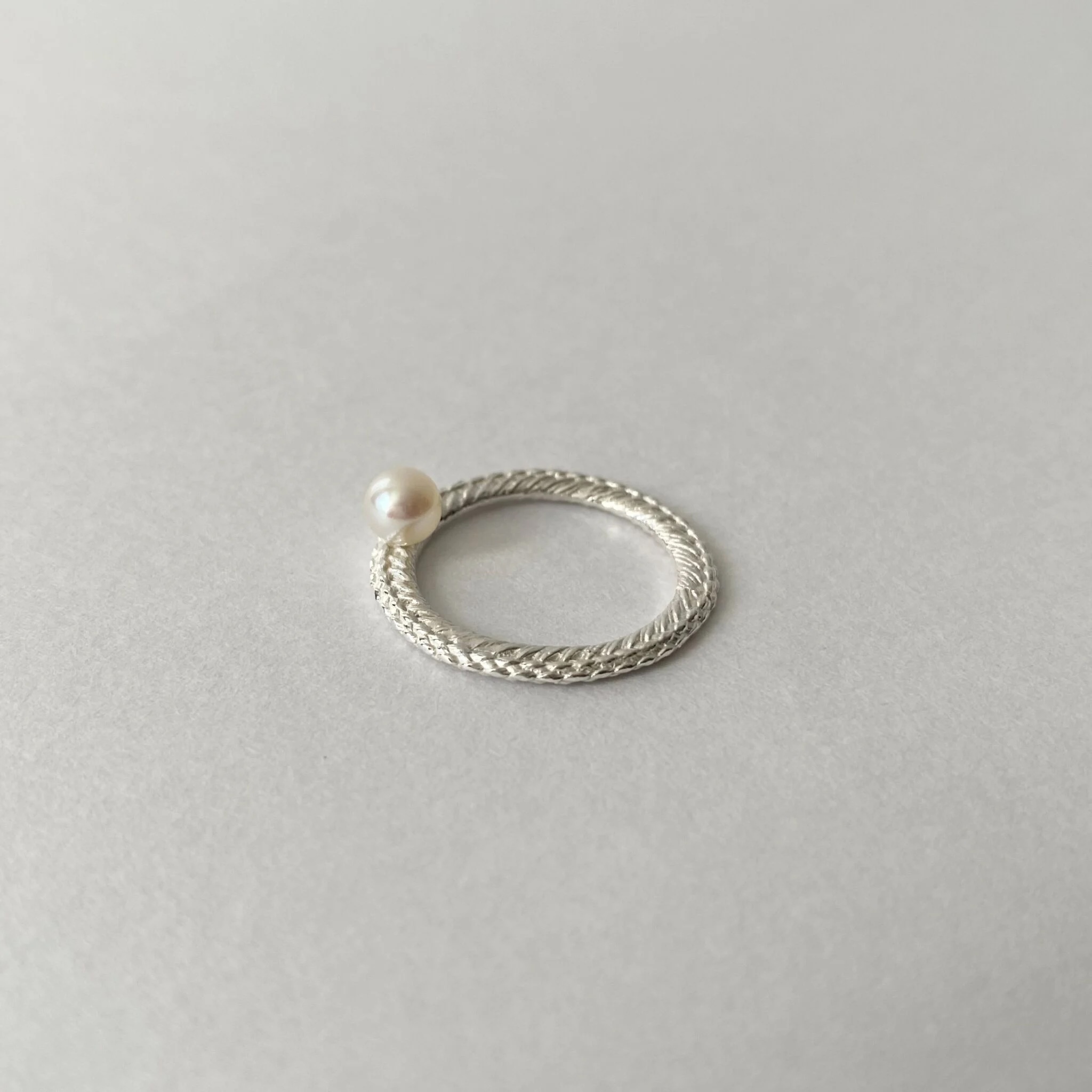 Stitch Circle Ring / Pearl (silver)｜FLAVOUR