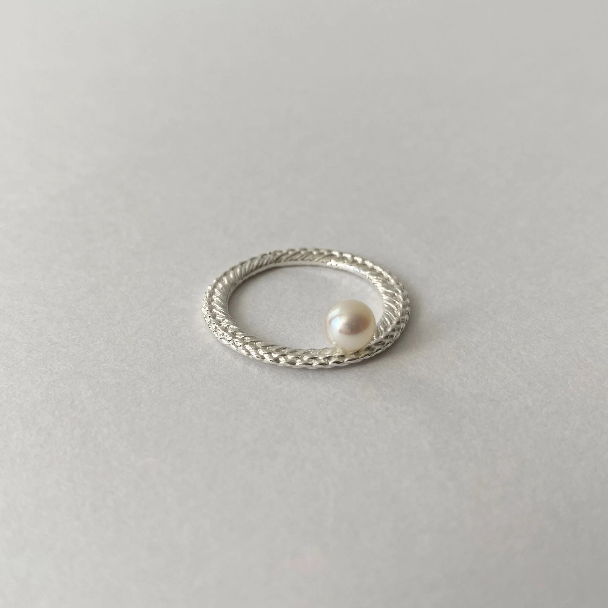Stitch Circle Ring / Pearl (silver)｜FLAVOUR