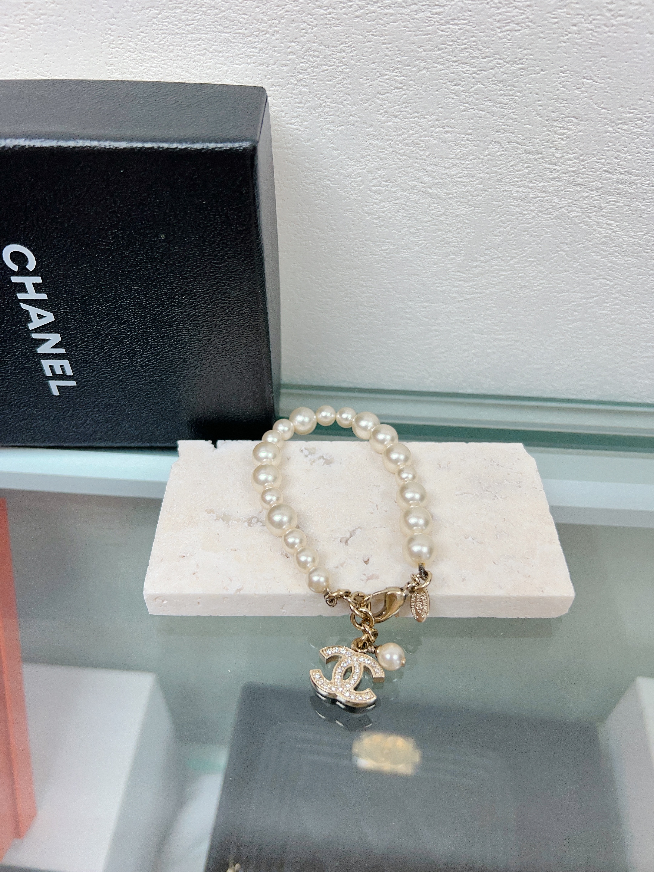 Chanel bracelet pearl 12p