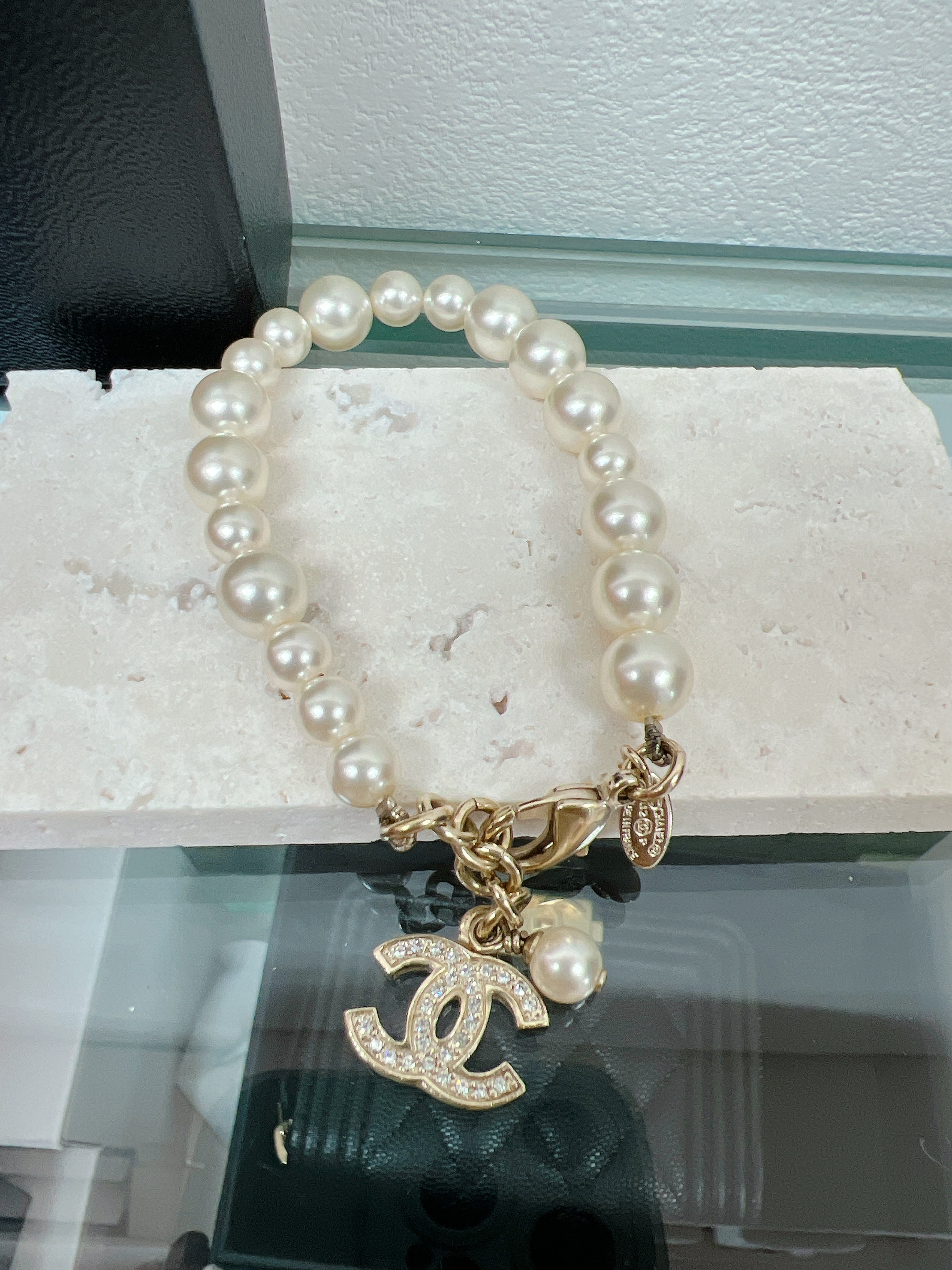 Chanel bracelet pearl 12p