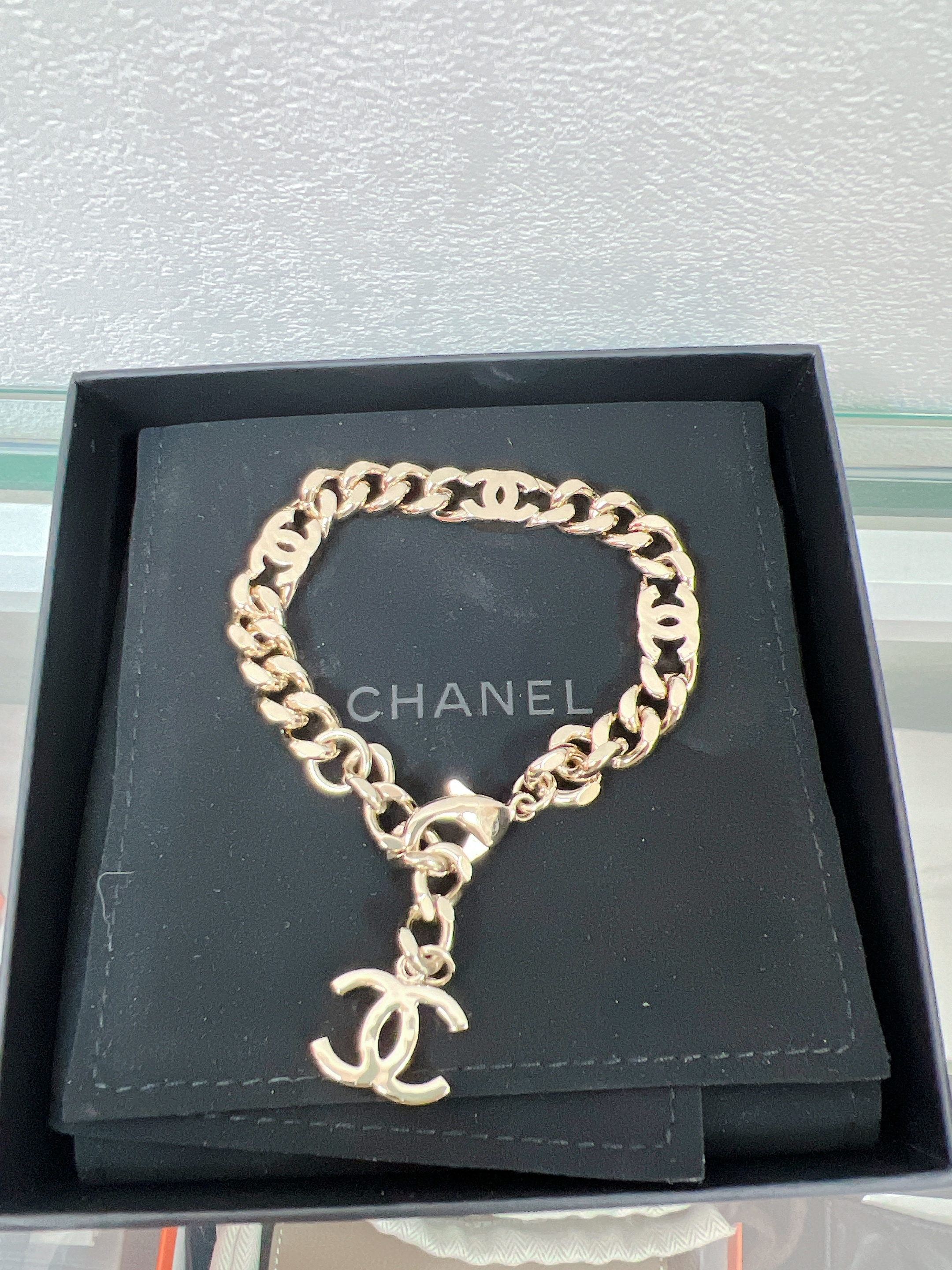 Chanel bracelet light gold 22s