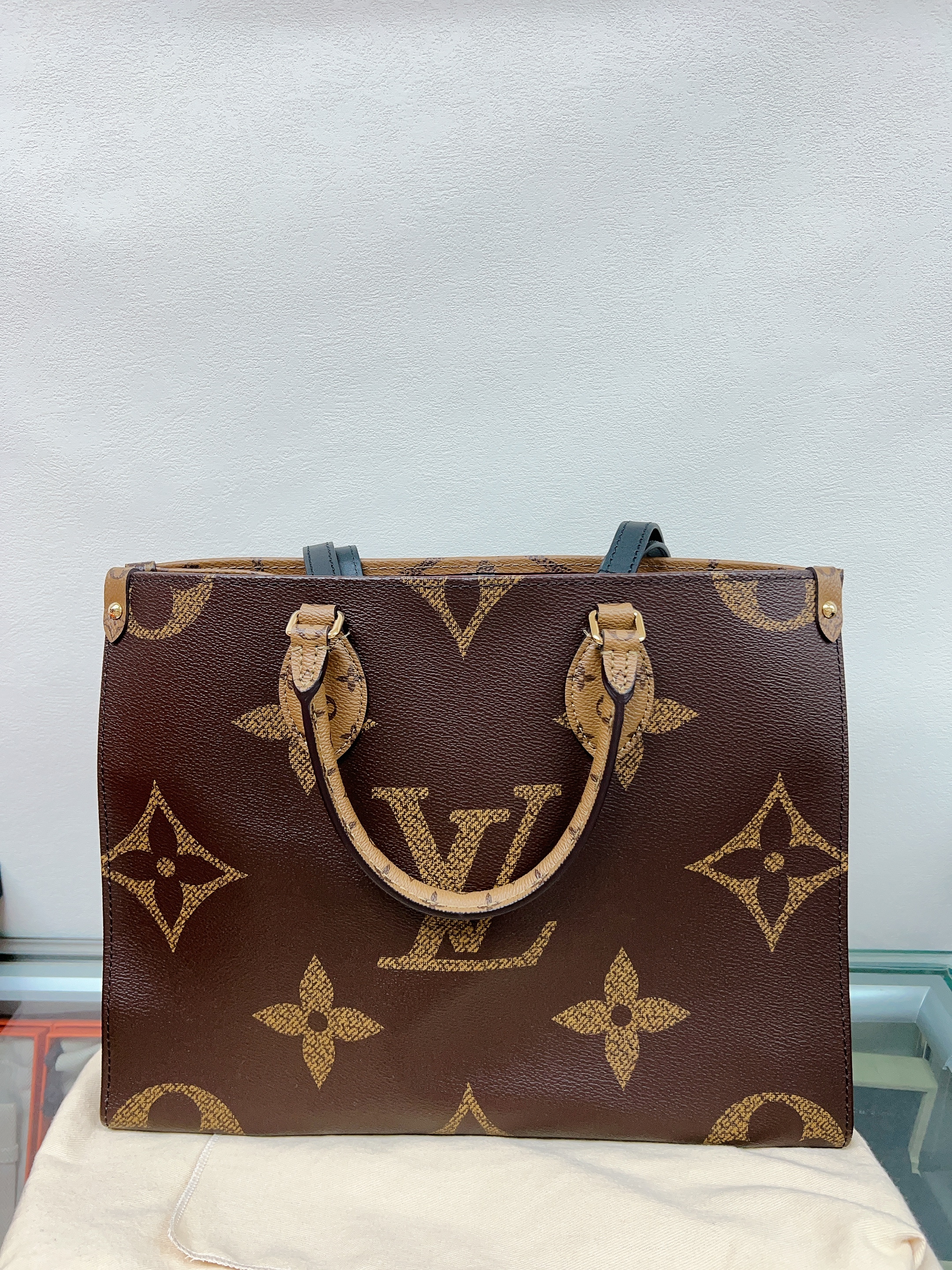 Lv onthego tote bag MM brown monogram