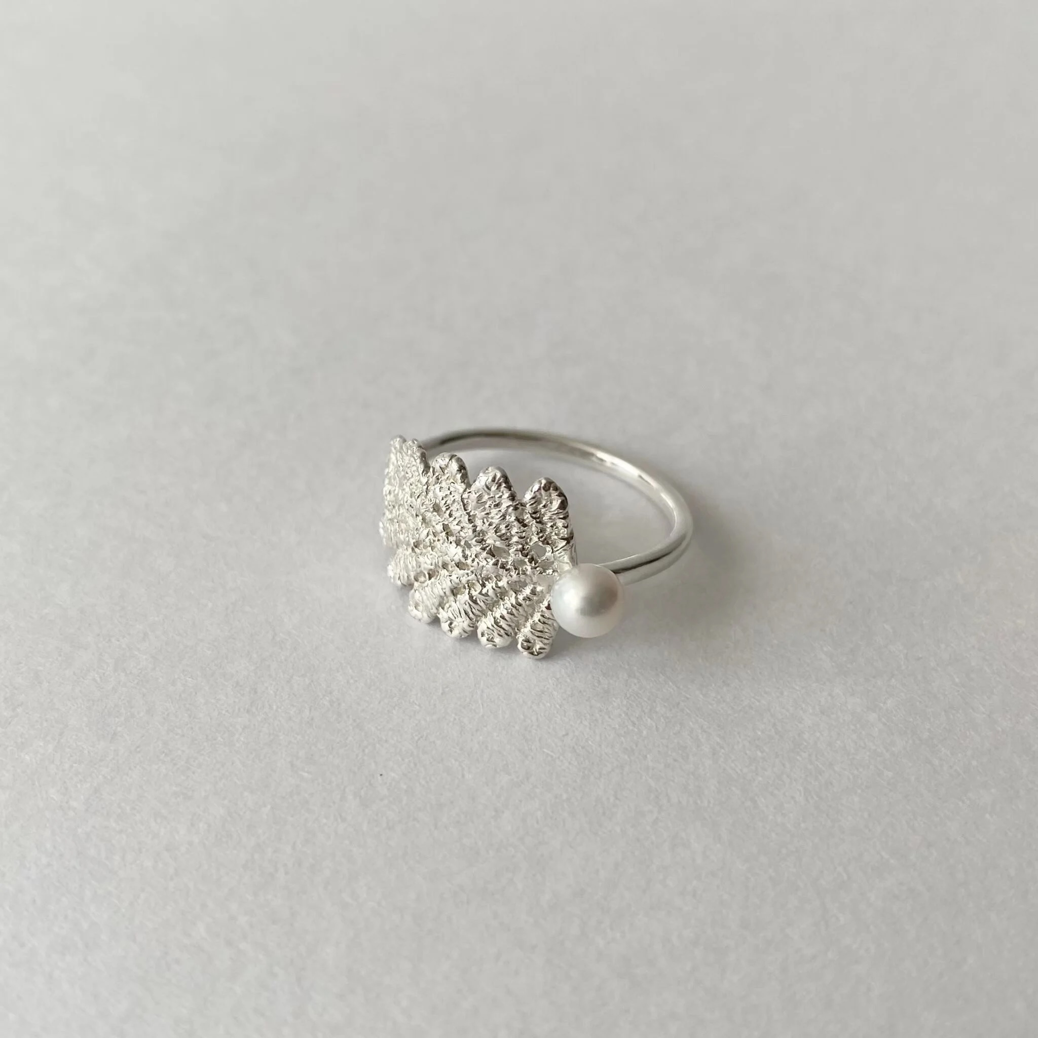 Lace Leaf Ring / Pearl (silver)｜FLAVOUR