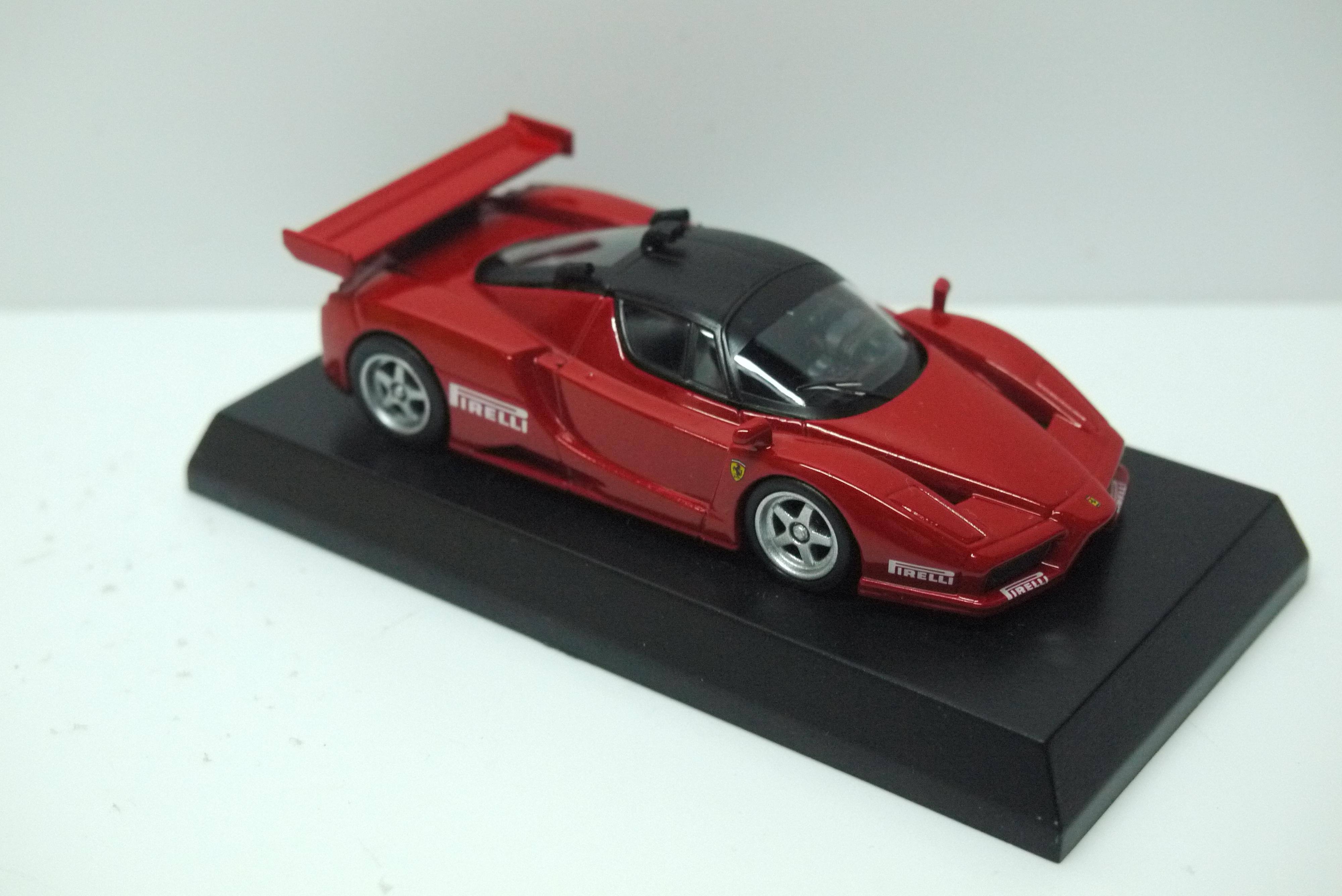 Kyosho Ferrari Enzo Concept Red(Missing Blister Package)