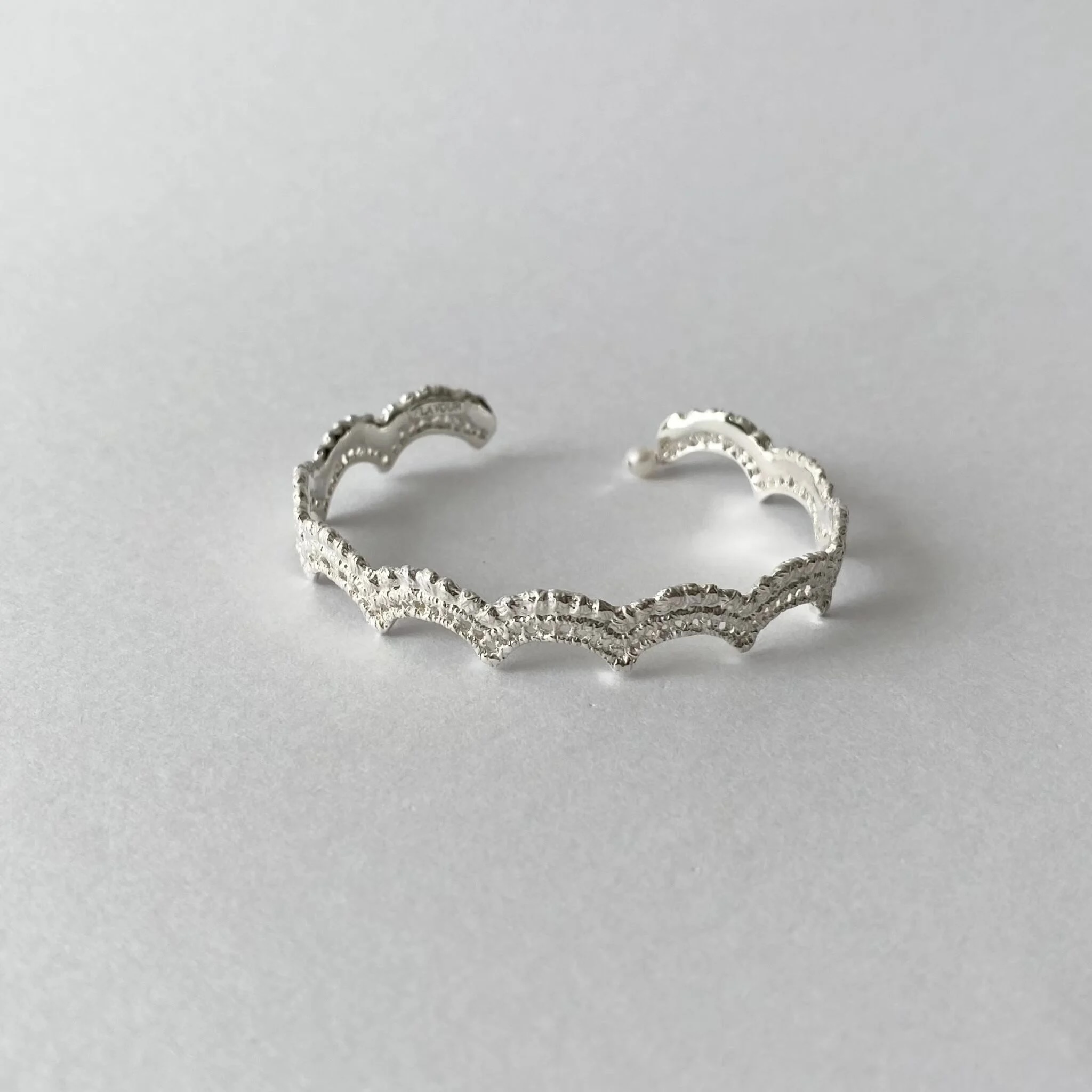 Lace Wave Bangle (silver)｜FLAVOUR