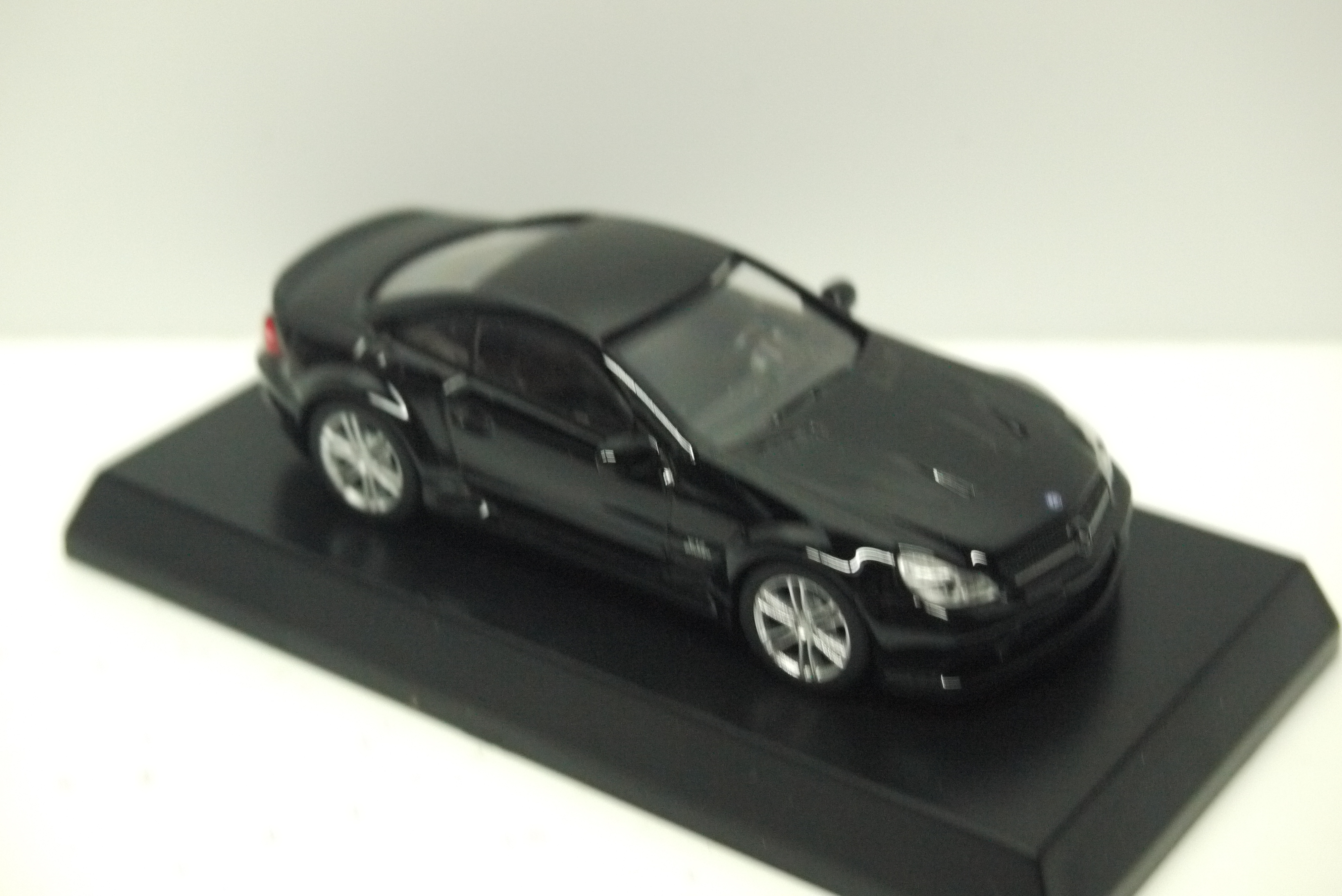 Kyosho Mercedes Benz SL 65 Black Series
