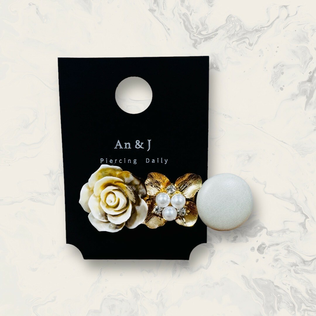 韓國直送髮飾 立體石紋玫瑰花+中白鋯珍珠金箔花+皮面圓手工髮夾