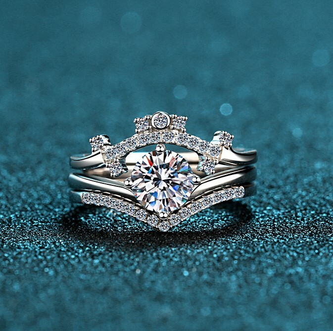 莫桑鑽三叠式皇冠戒指     R08C067