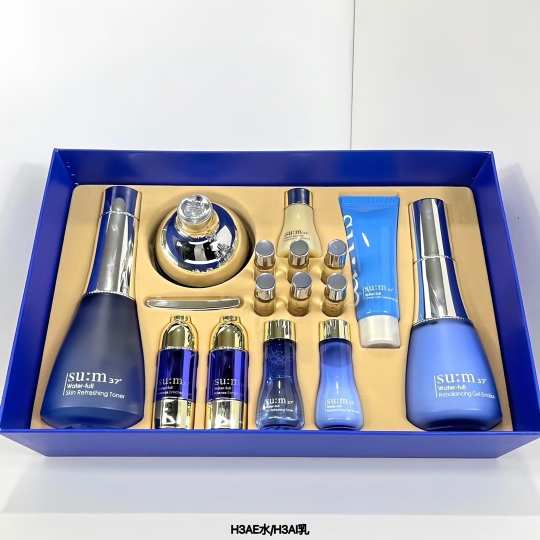 SU:M呼吸水漾沁潤15件套