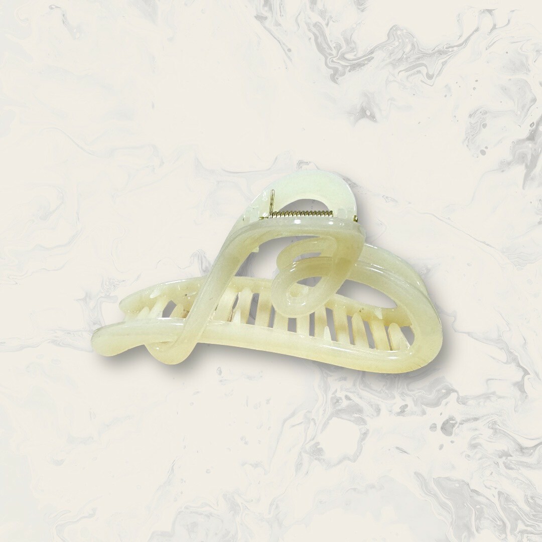 韓國直送髮飾 半透明側線條愛心框大醋酸版鯊魚夾