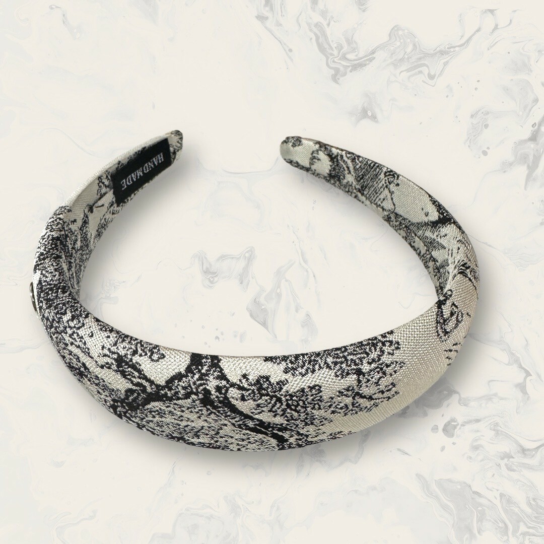 韓國直送髮飾 白底黑刺繡澎澎寬版手工髮箍