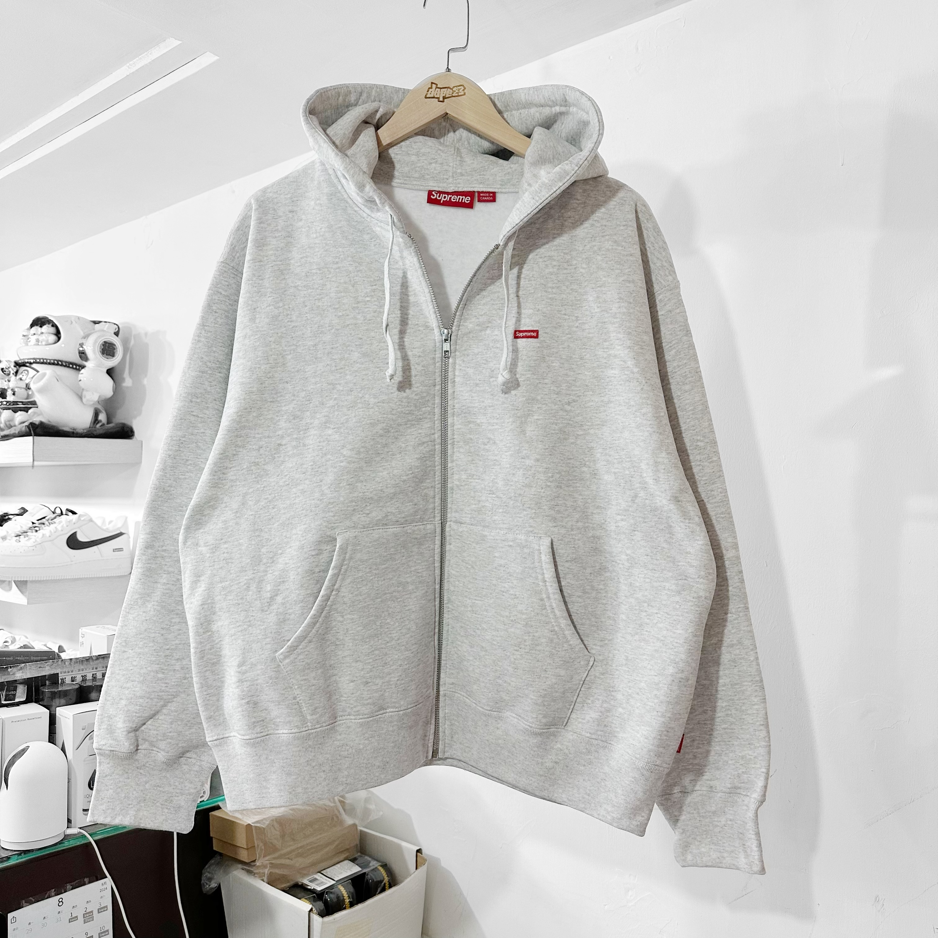 SUPREME FW24 SMALL BOX ZIP UP HOODED SWEATSHIRT ASH GREY