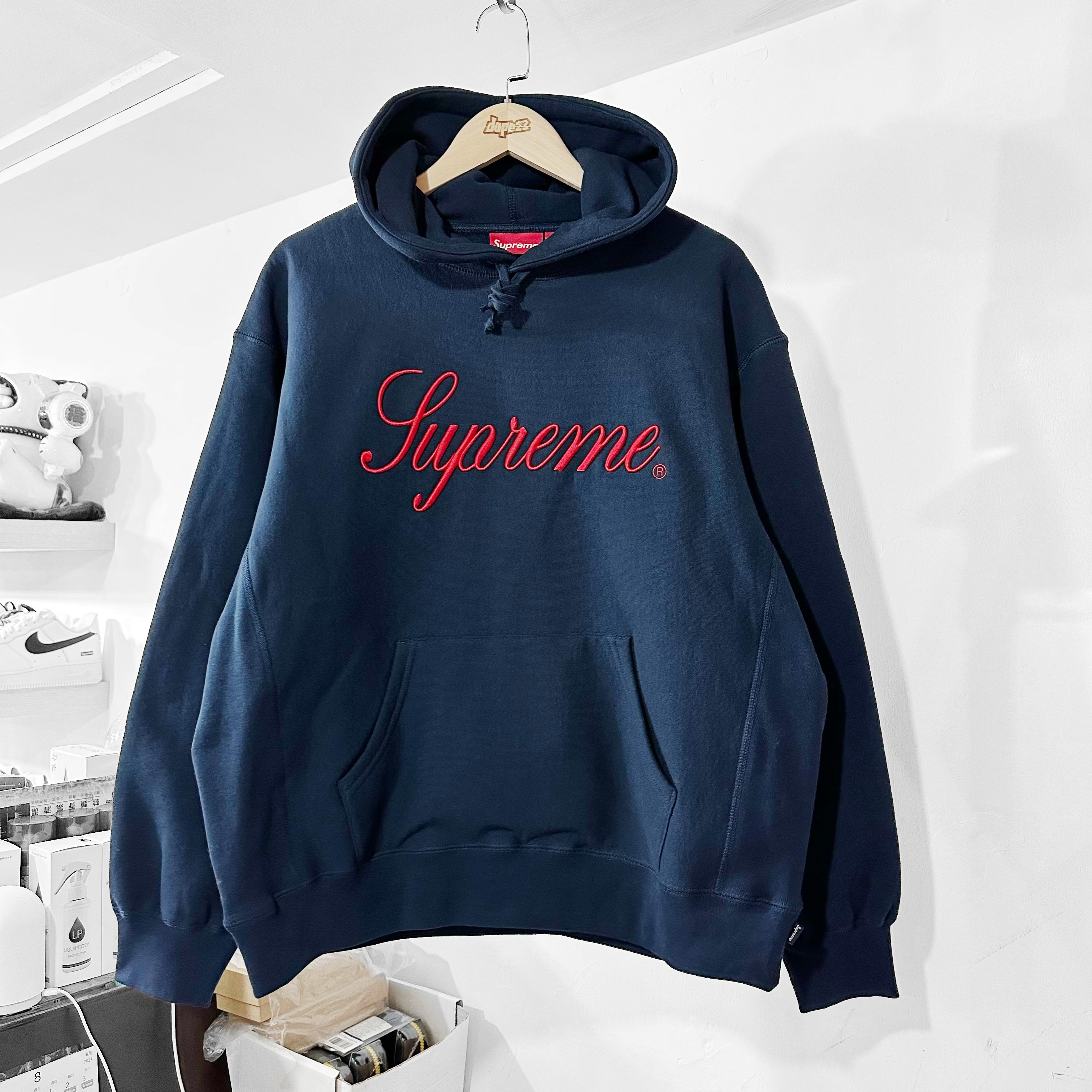 【Supreme】Embroidered Script Hooded Sweatshirt★Navy★24FW Buy Supreme Embroidered Script Hooded Sweatshirt 'Navy