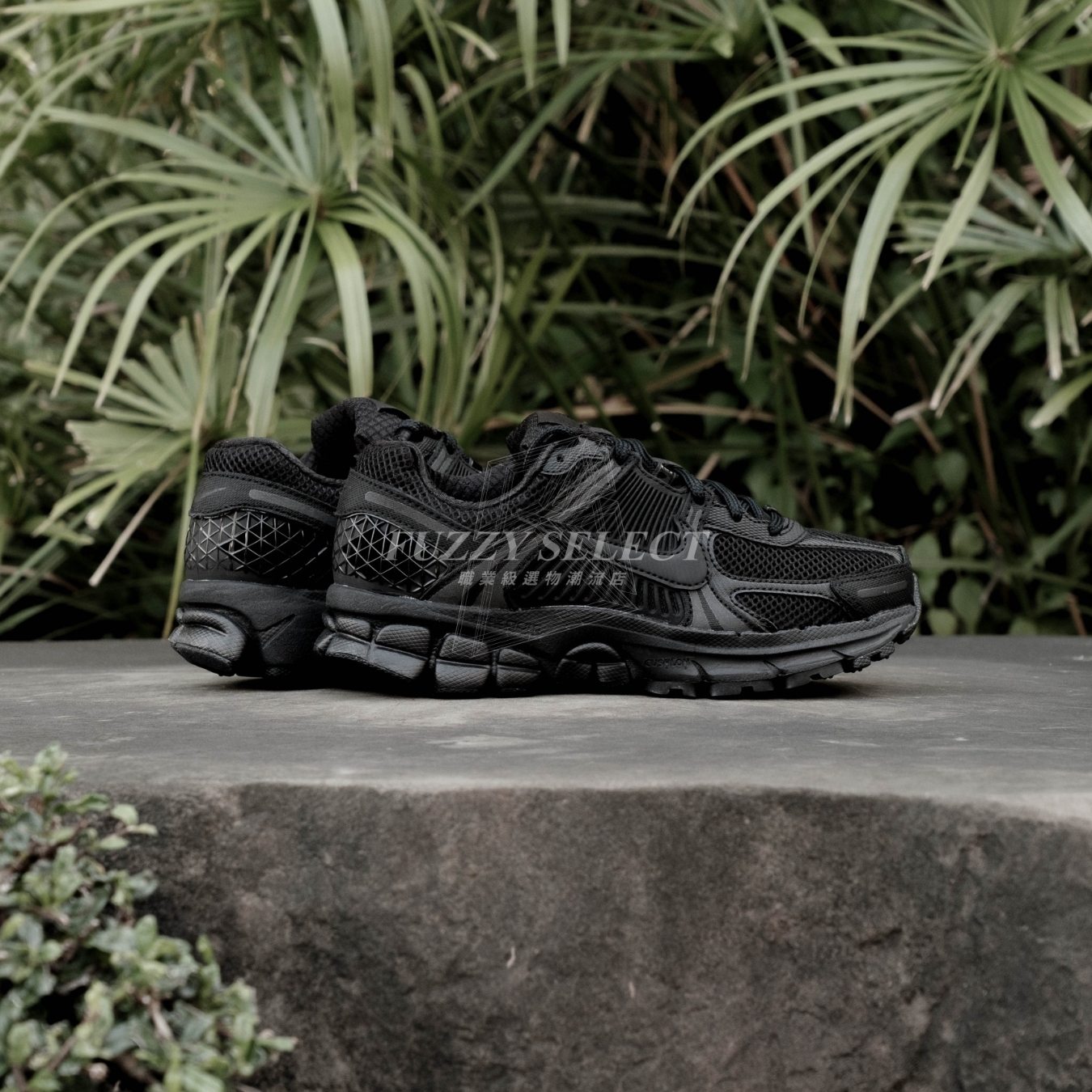 【逢甲FUZZY】 Nike Zoom Vomero 5 "Black"  全黑 BV1358-003