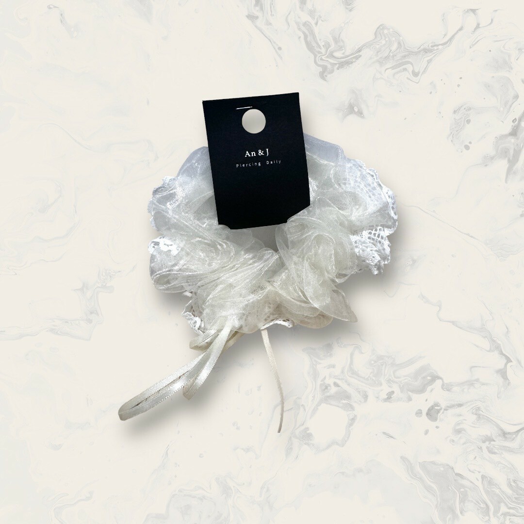 韓國直送髮飾 中長緞帶蝴蝶結白蕾絲+光澤網紗大腸圈