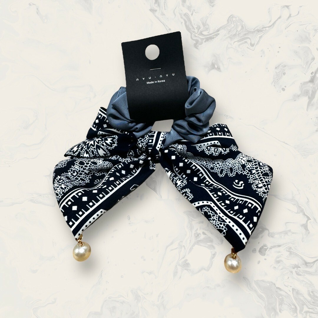 韓國直送髮飾 民俗風花花圖案蝴蝶結垂吊珍珠雙色手工髮圈