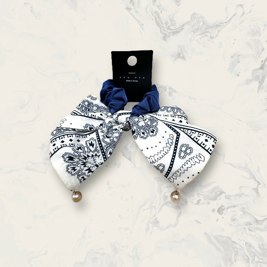 韓國直送髮飾 民俗風花花圖案蝴蝶結垂吊珍珠雙色手工髮圈