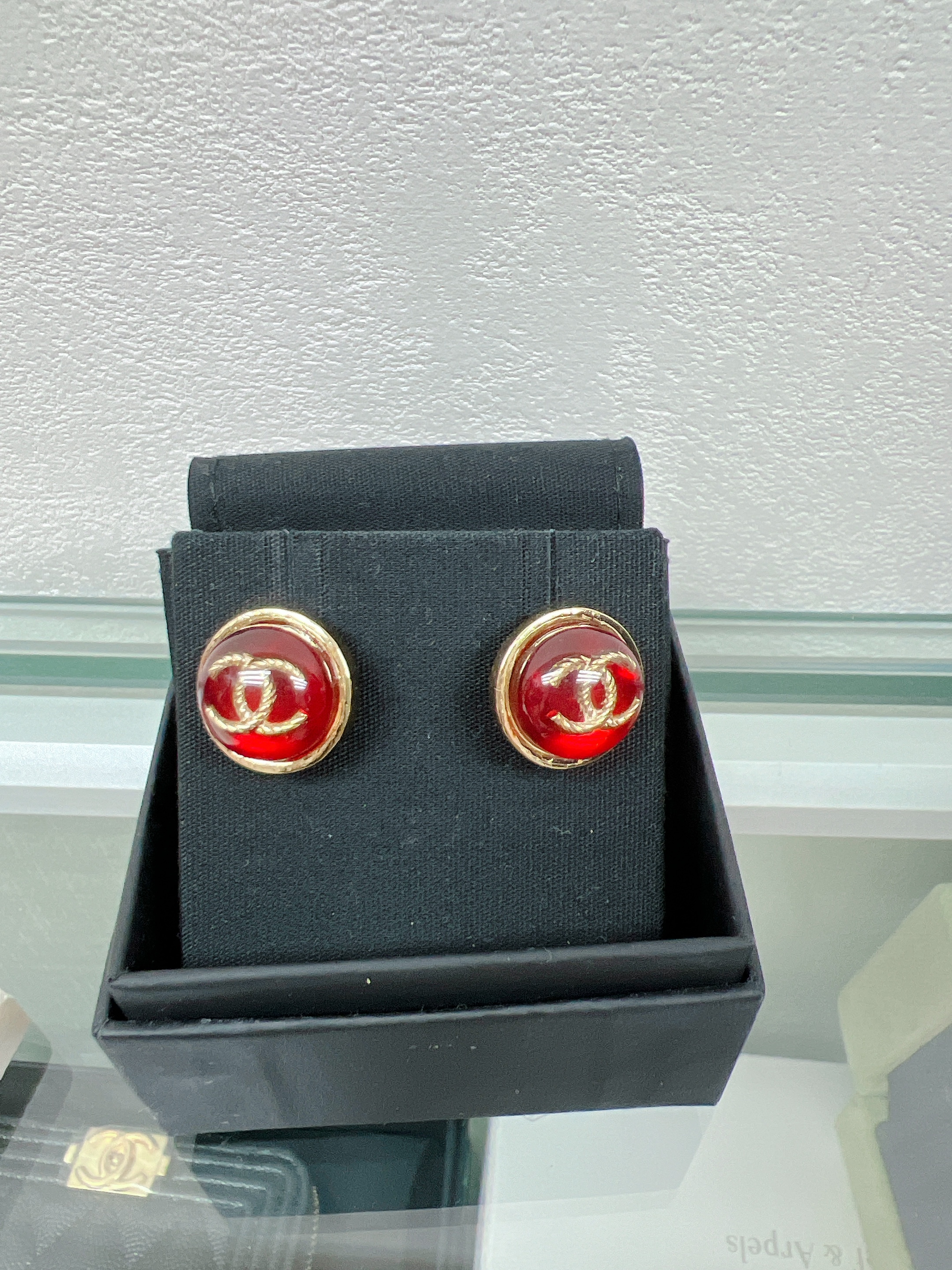 Chanel earrings 22k round red