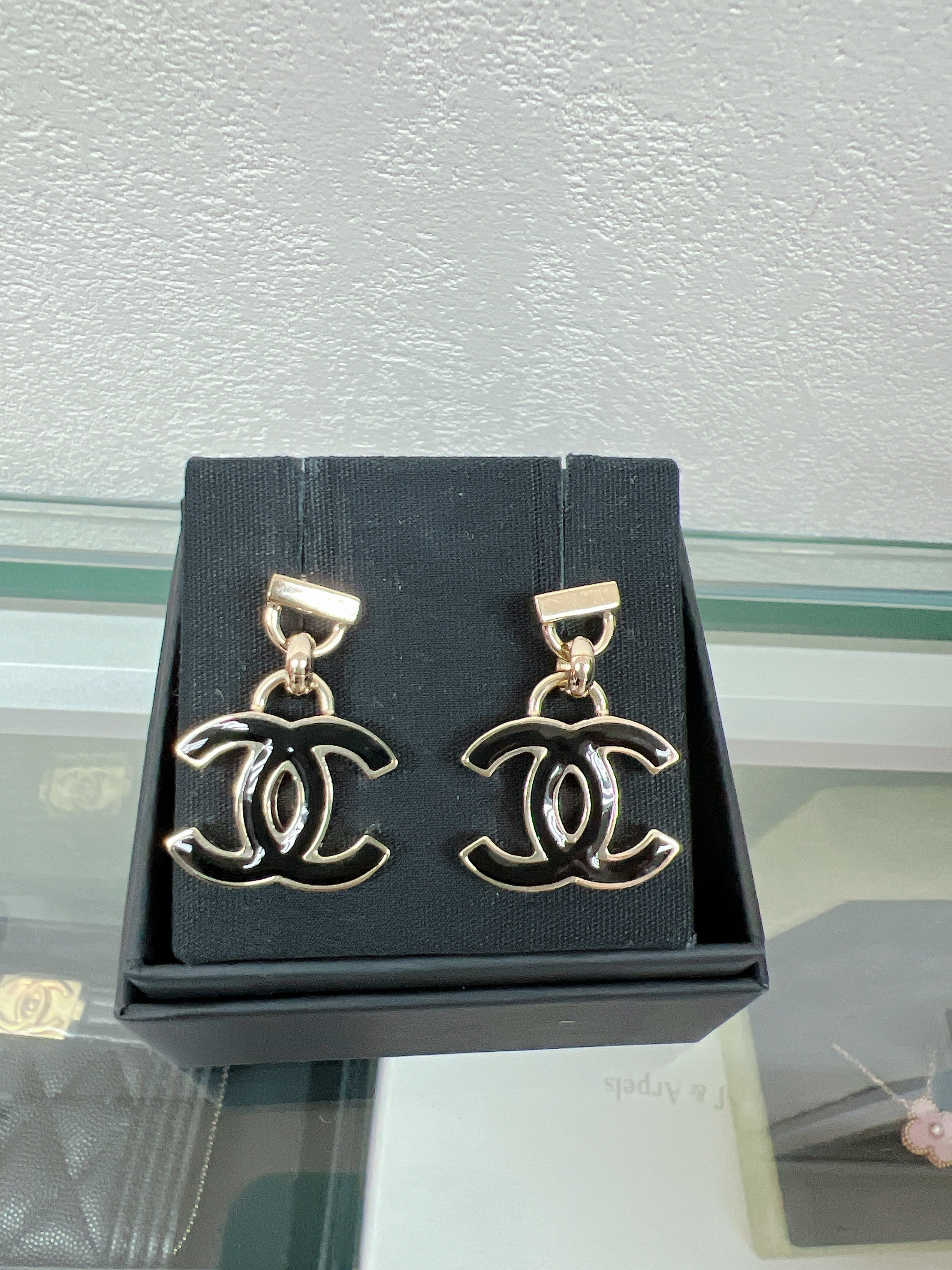 *Unused* Chanel earrings big cc black logo