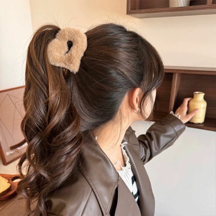 [2 FOR RM10] Plush Heart Hair Claw